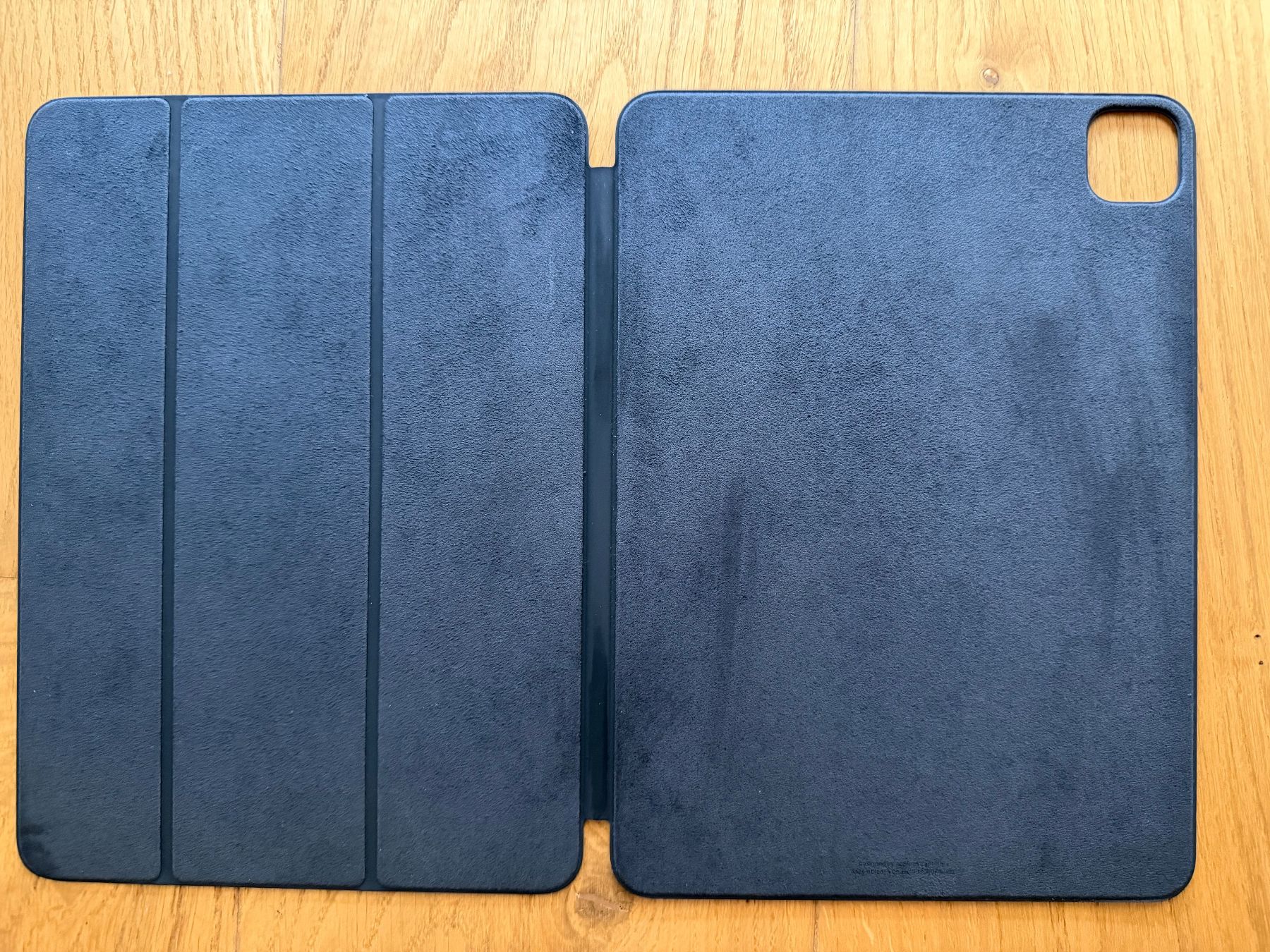 Apple Coques & Sacs: Apple Smart Folio iPad Pro 11” Original Schwarz – D'occasion à Horgen par rei_8k7q 1