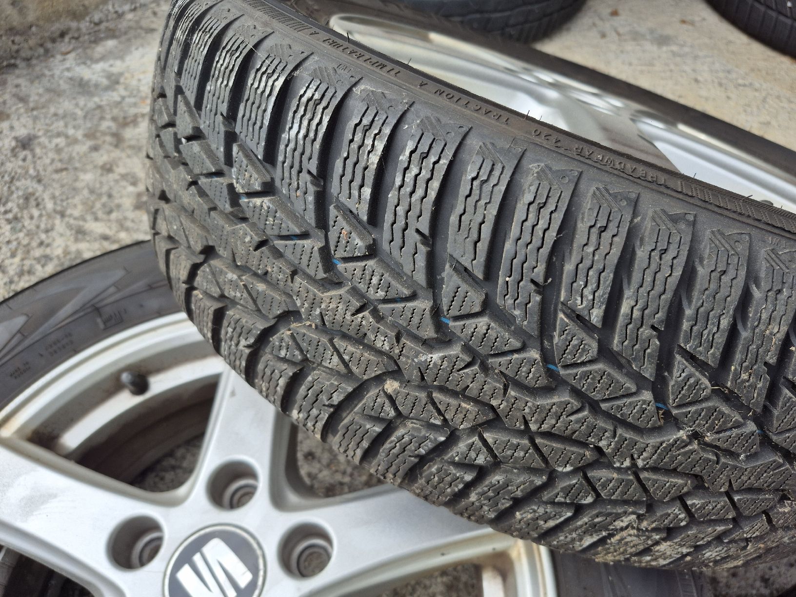 Pneus & Kompletträder: Winterräder Seat 15" – Gebraucht aus Oberuzwil von Auto-Hilber 2