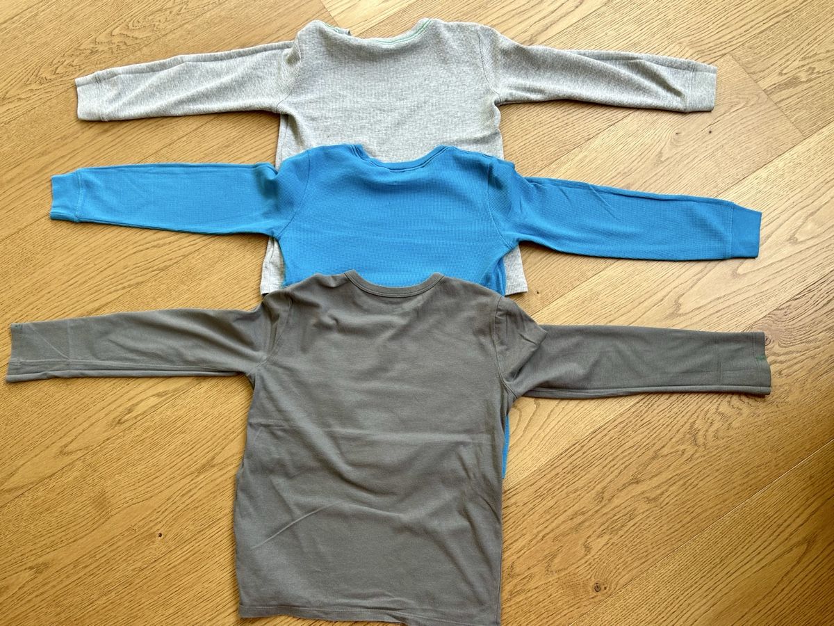 Gap Kleiderpakete & -sets: T-Shirts Gr. 130 – Gebraucht aus Rothrist von szc_9dg5 4