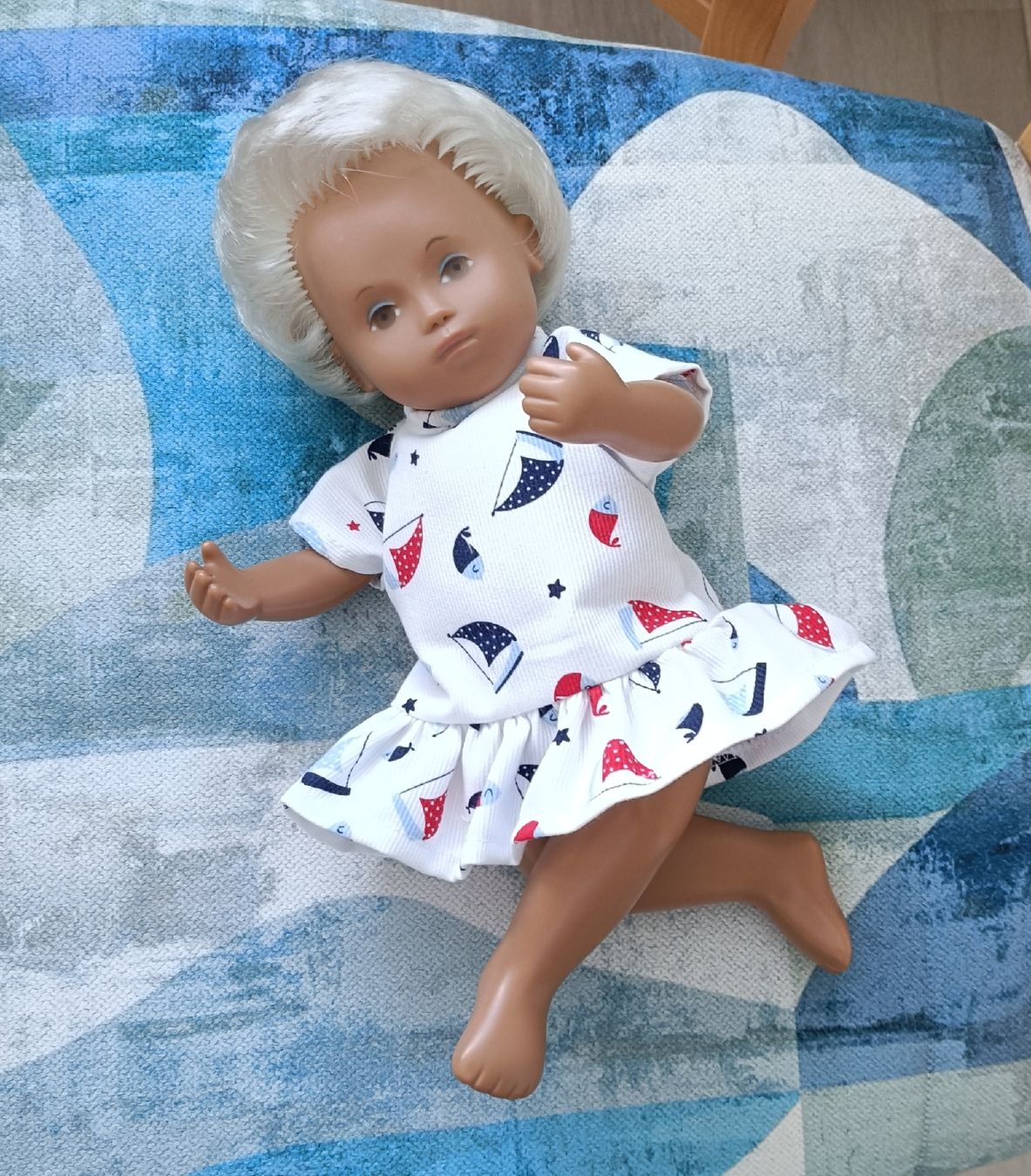 Puppen: Kleidchen fürs Sasha Baby: Schiffe – Neu und originalverpackt aus Seewen SZ von 27maan 2