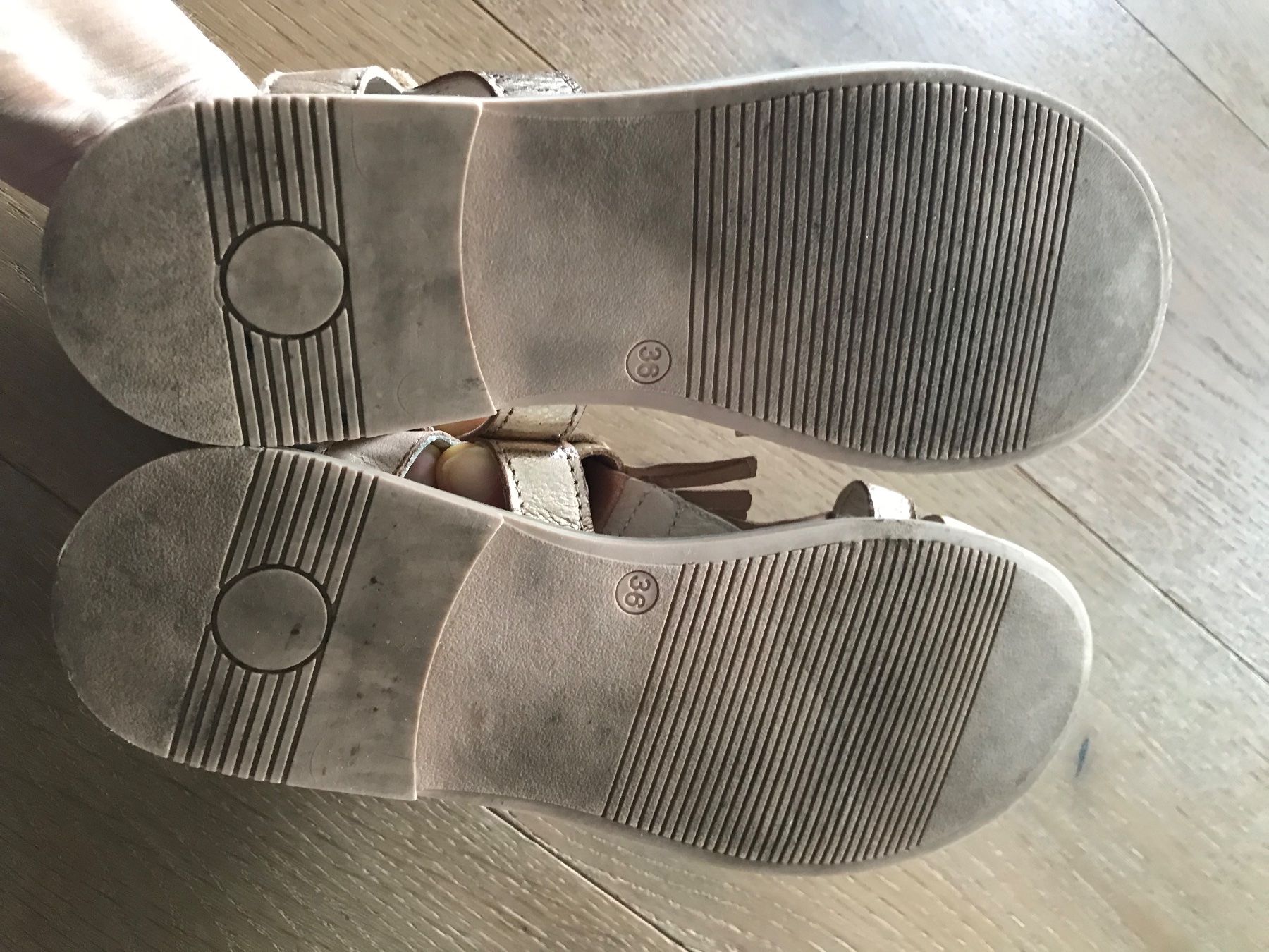 Scarpe per ragazzi: Leder Sandale Lasocki Gr. 36 – Usato da Affoltern am Albis venduto da variablend 1
