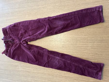 Mädchen-Skinny-Fit-Cordhose – H&M Größe: EUR 140 (ca. 9–10 )