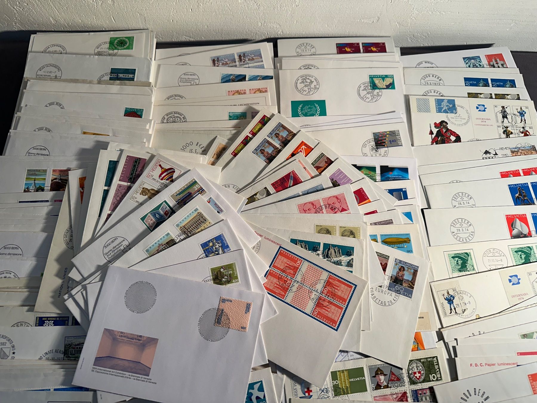 Tutti i francobolli: Sammlung Schweiz Briefe Sonderbriefe FDC usw. – Usato da Stettfurt venduto da 2442 9
