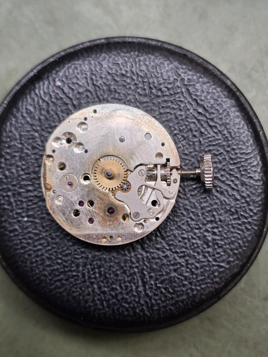 Orologi: Mouvement inconnu – Difettoso da Tramelan venduto da Nirdan