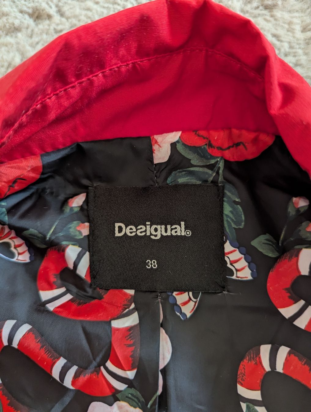 Desigual Cappotti: veste trench Desigual 38 – Usato da Montreux venduto da dem_gyt9 7