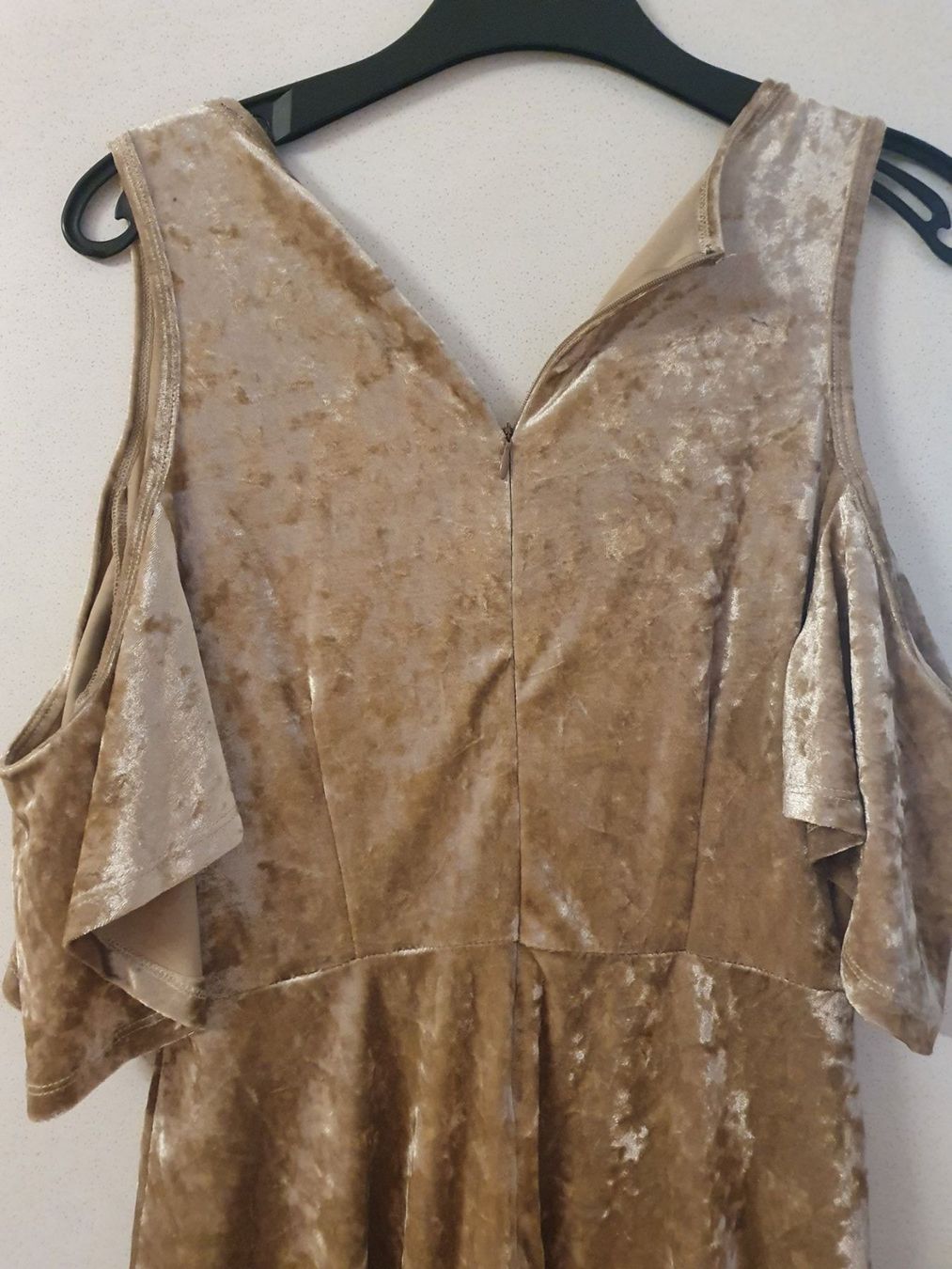 Vestiti: Robe beige douce effet velours taille M – Nuovo (secondo la descrizione) da Versoix venduto da aline_b 5