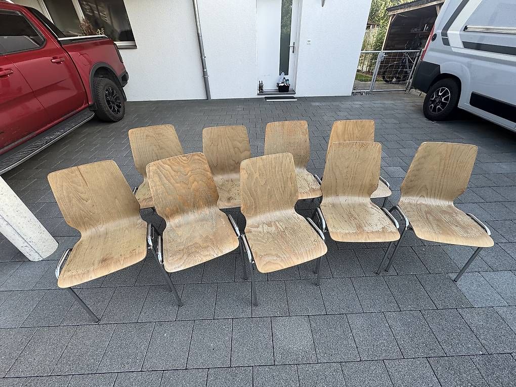 Chaises: Stapelstühle – D'occasion à Roggwil BE par piccu85 1