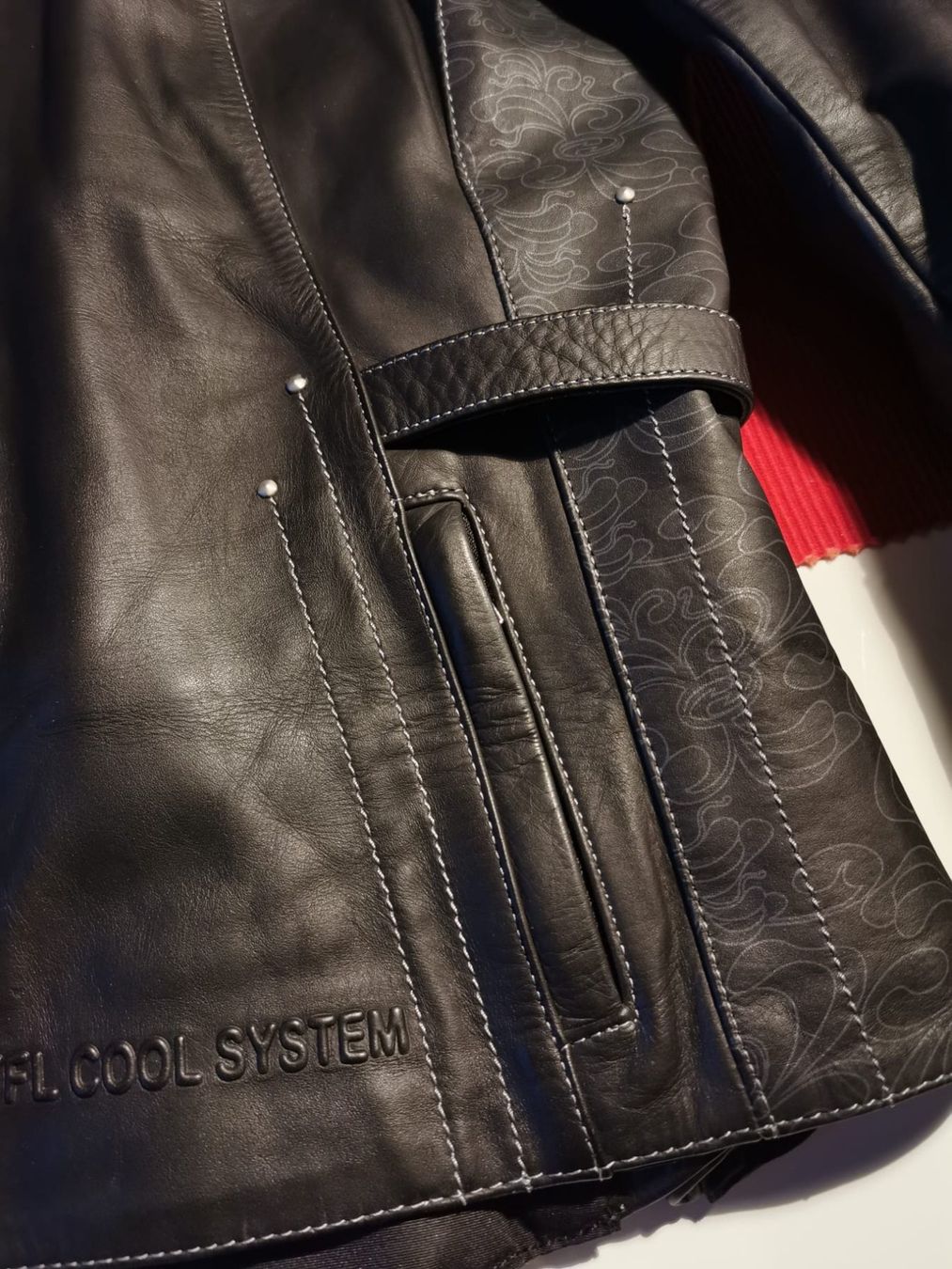 Completi & Tailleur: Motorradanzug von Held – Nuovo (secondo la descrizione) da Kleindöttingen venduto da wsu_95mw 2