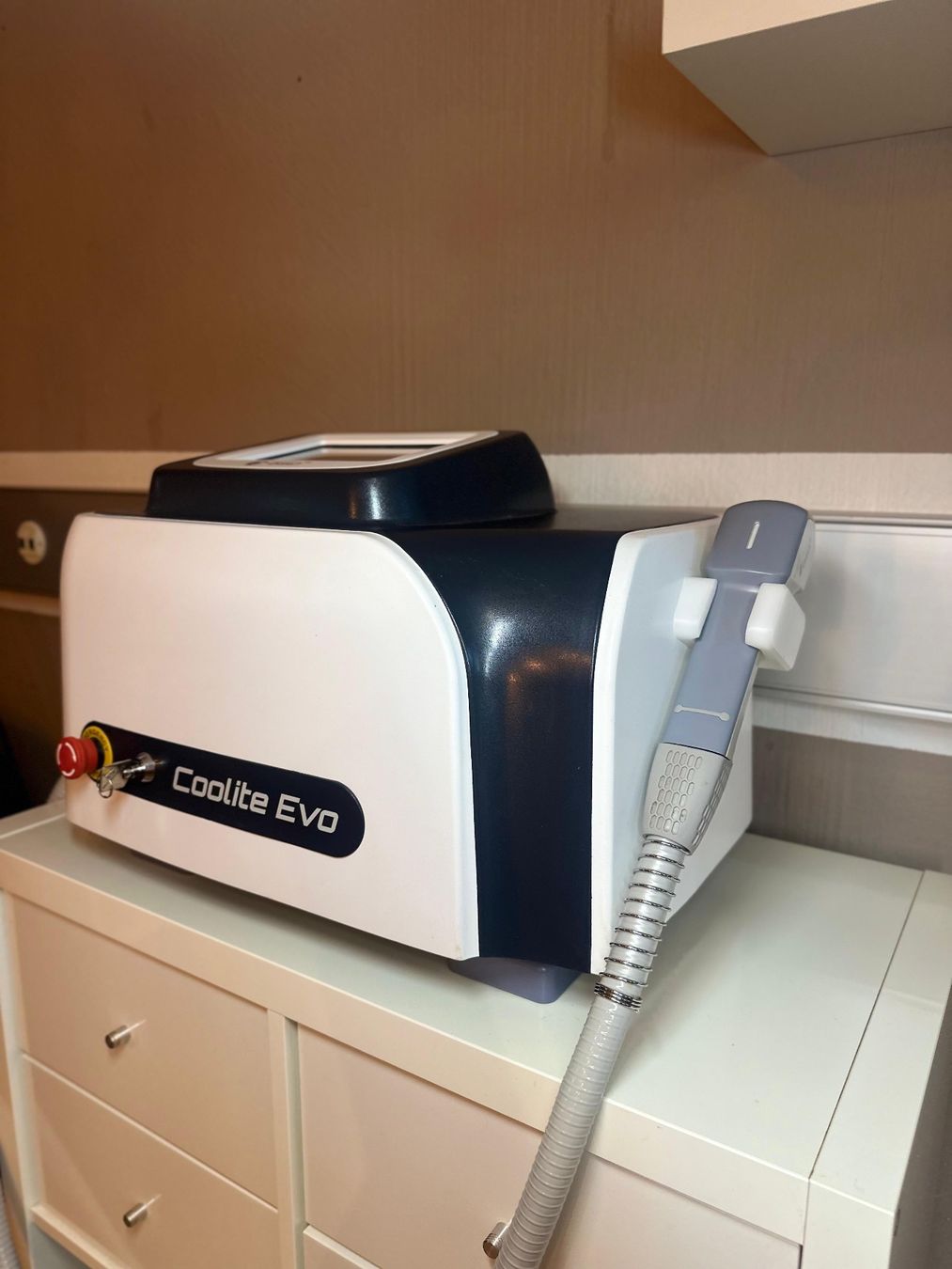 Epilatori: EVO COOLITE DIODENLASER HAARENTFERNUNG – Usato da Hausen AG venduto da NJ2019 7