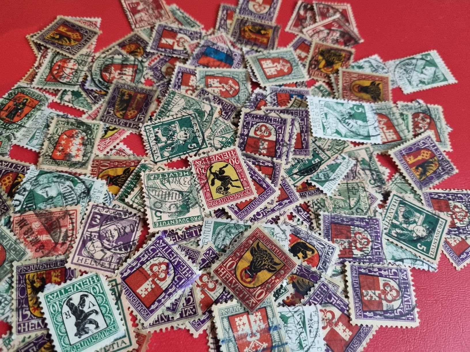 Tous les timbres: NACHLASS-POSTEN - PRO JUVENTUTE MIT BESSEREN  – D'occasion à Heimenschwand par rog_p7h9 7