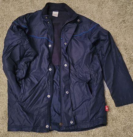 Kinder Regenjacke von Nike , Grösse 140, Top Zustand