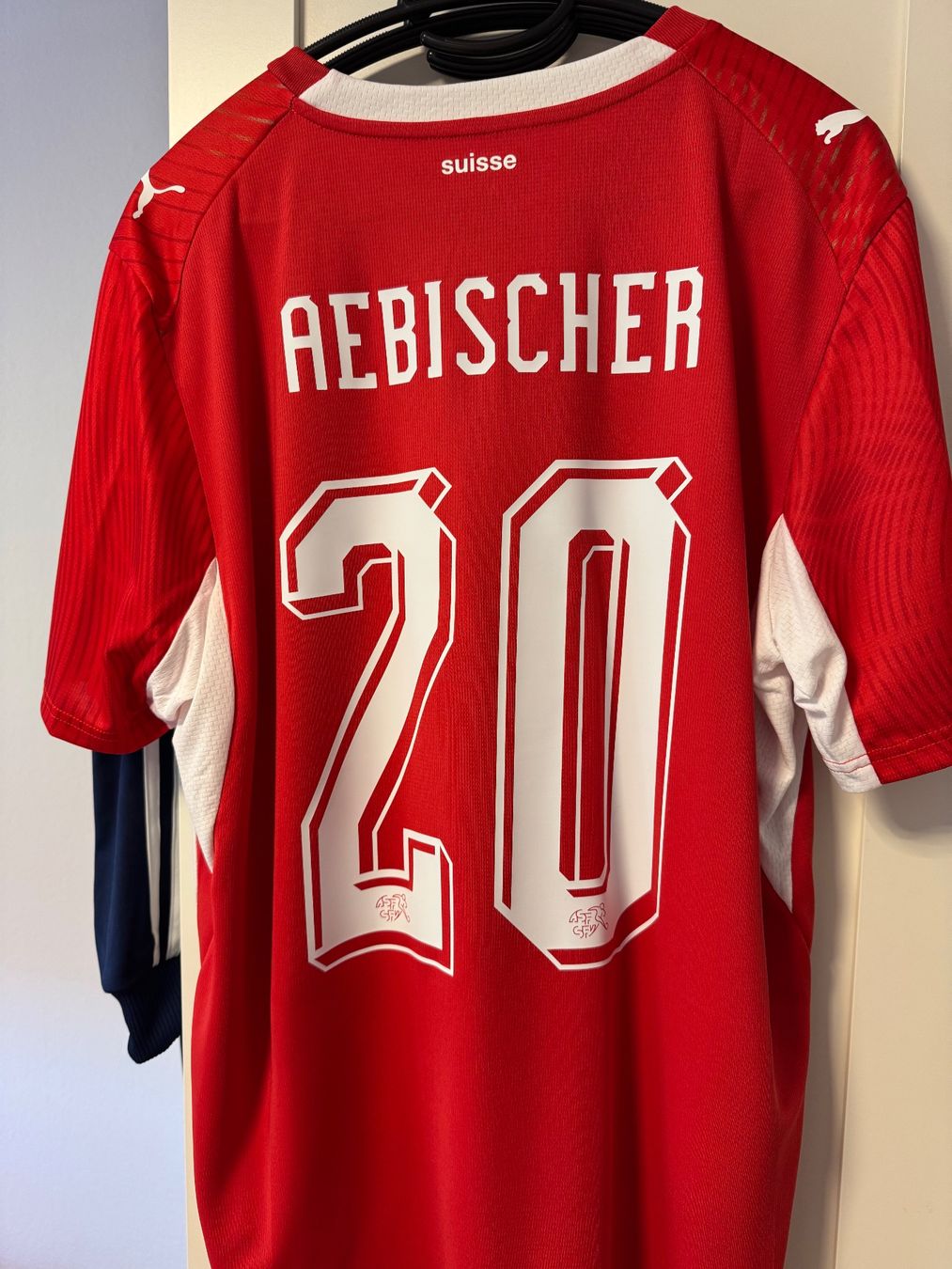 Canottiere & Pantaloni: Schweizer Nati Trikot WM 2026 Aebischer – Nuovo (secondo la descrizione) da Flamatt venduto da Gamer1991 1