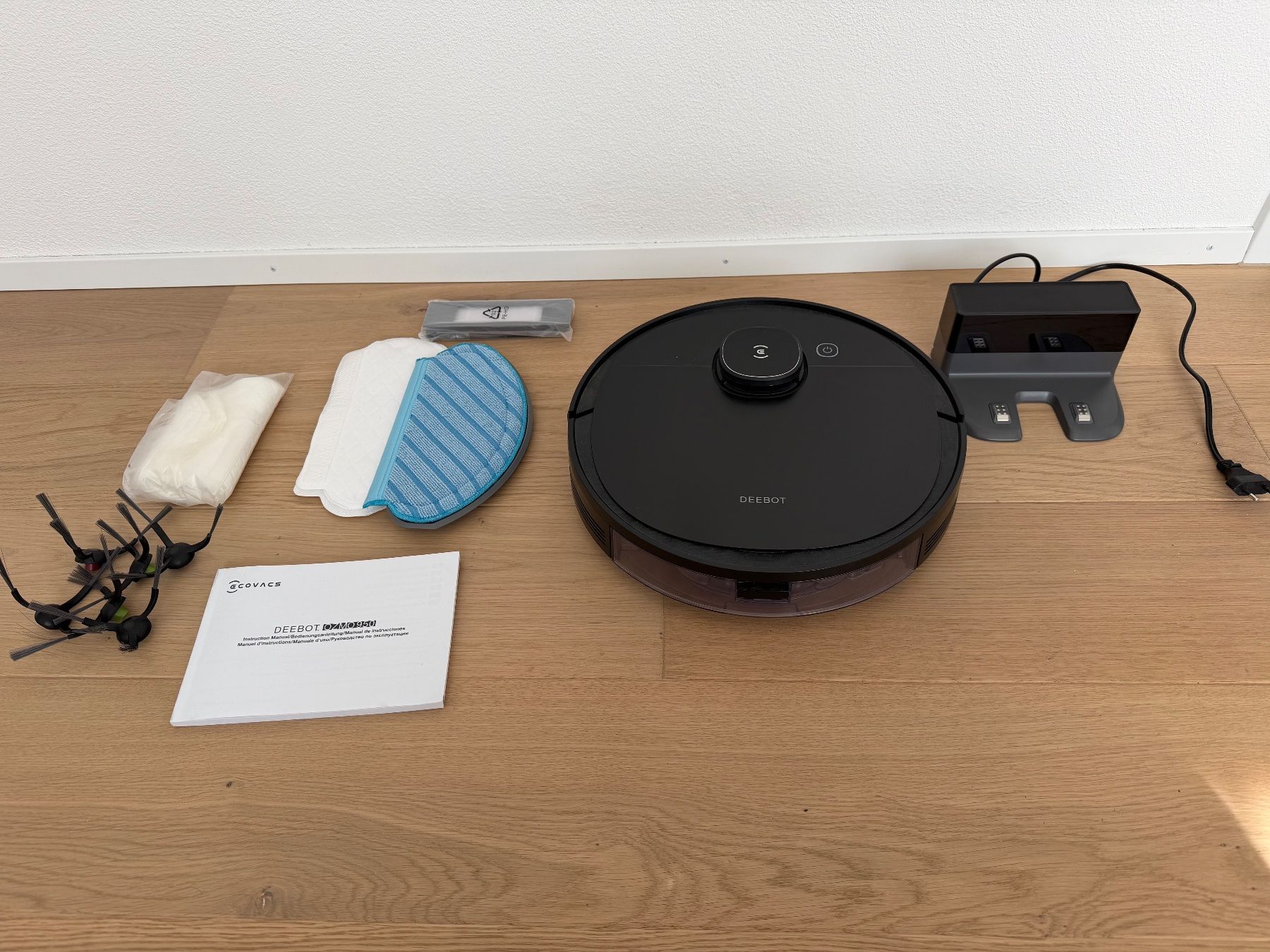 Ecovacs Staubsauger & Zubehör: Ecovacs Deebot Ozmo 950 – Gebraucht aus Niederwil SG von schj-098