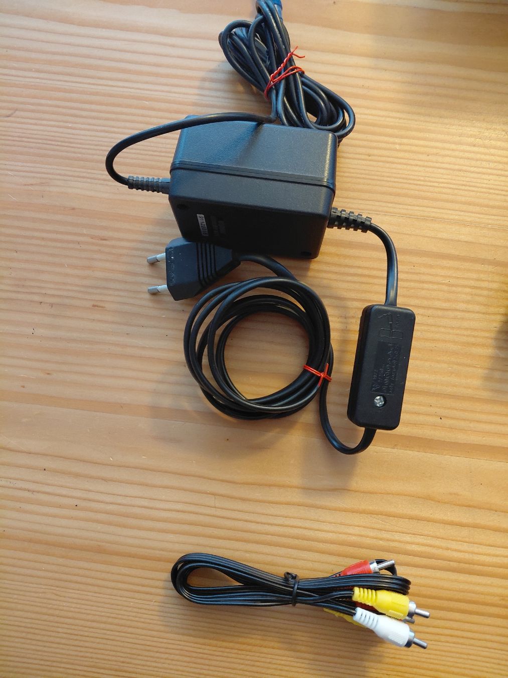 Nintendo Console: Nintendo Entertainment System Konsole Spiele und Controller – Usato da Biglen venduto da mic_pjg6 3