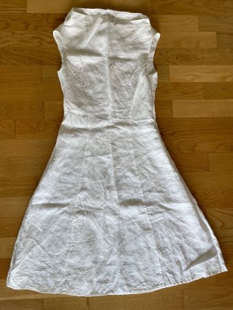 Leinenkleid einer Schweizer Designerin