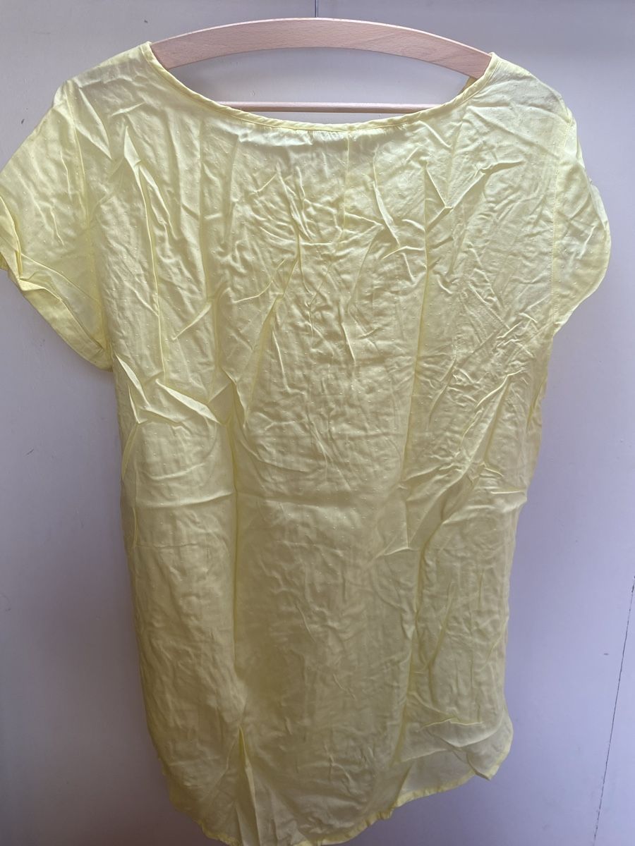 T-shirt: Leichtes und luftiges Shirt – Usato da Scuol venduto da frosch85 1