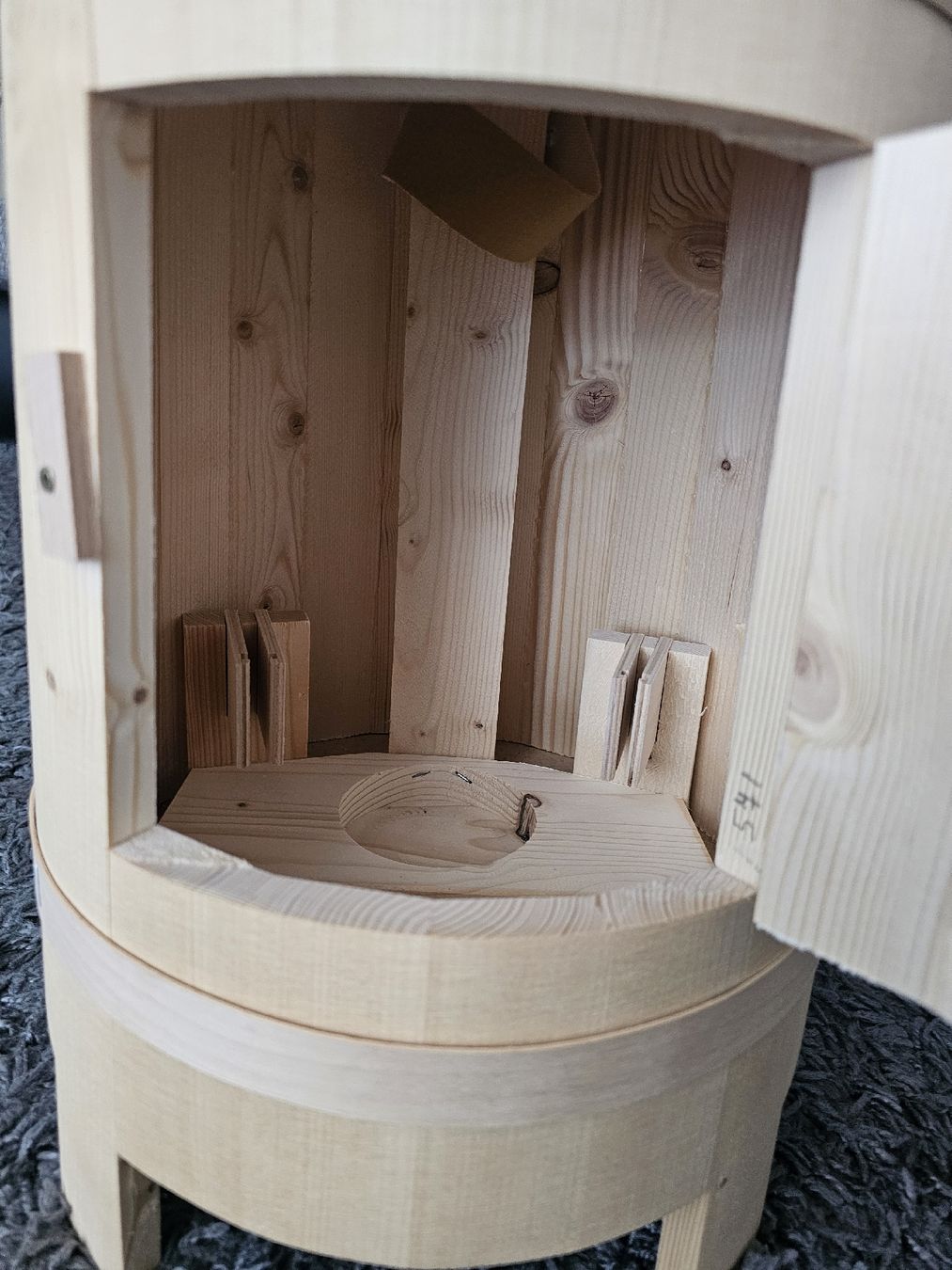 Tabourets: Sitzhocker mit Schnapsbar, Bar Fässli, Sitzhocker, Hocker – Neuf (Voir description) à Zürich par sla_8krg 3