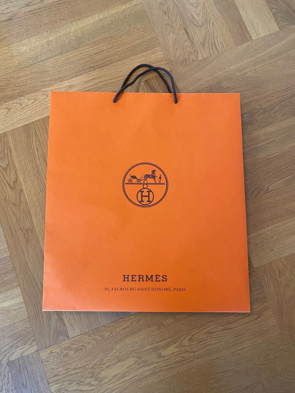 Hermès Borse: Grosse Hermès Papiertasche, Geschenktasche – Usato da Zürich venduto da blancali