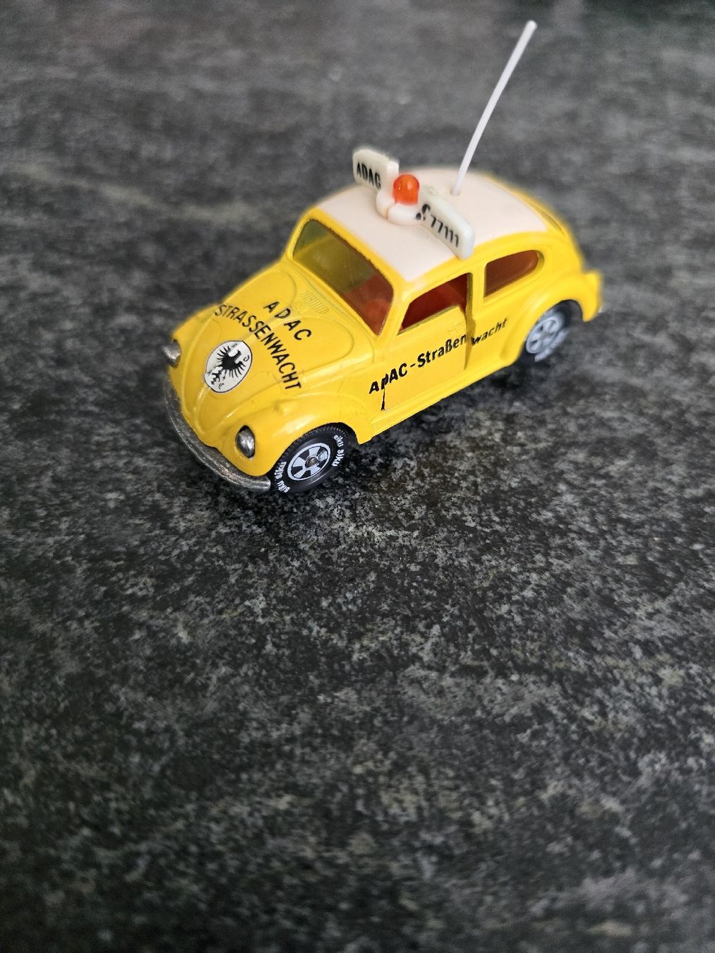Siku Voitures modèles: Siku VW Käfer 1300 ADAC Einsatzfahrzeug – D'occasion à Weiach par KissGearSwiss96 1