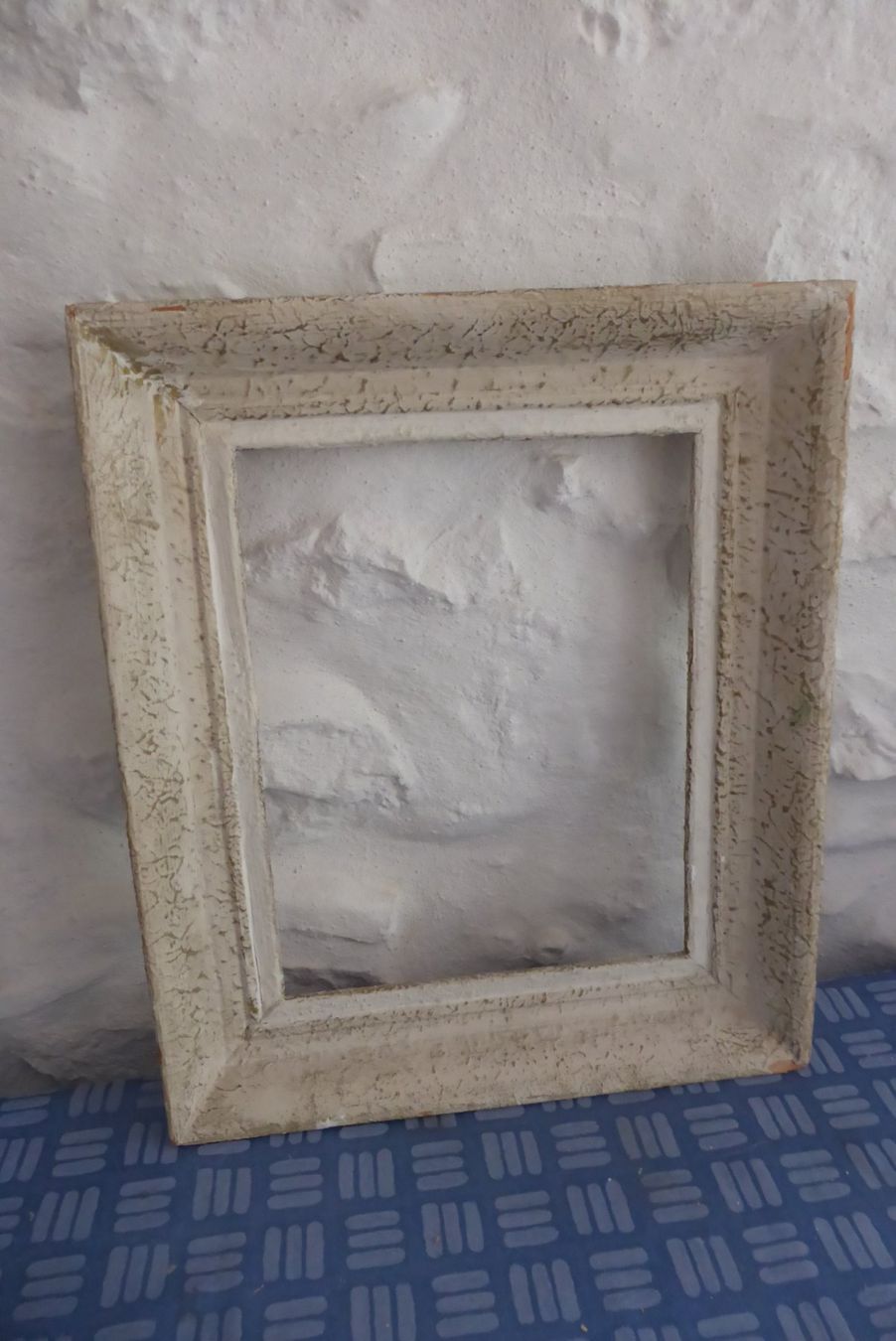 Cadres de tableaux: Antiker Bilderrahmen weiss 35 x 41 cm – D'occasion à Brunnadern par vapiano