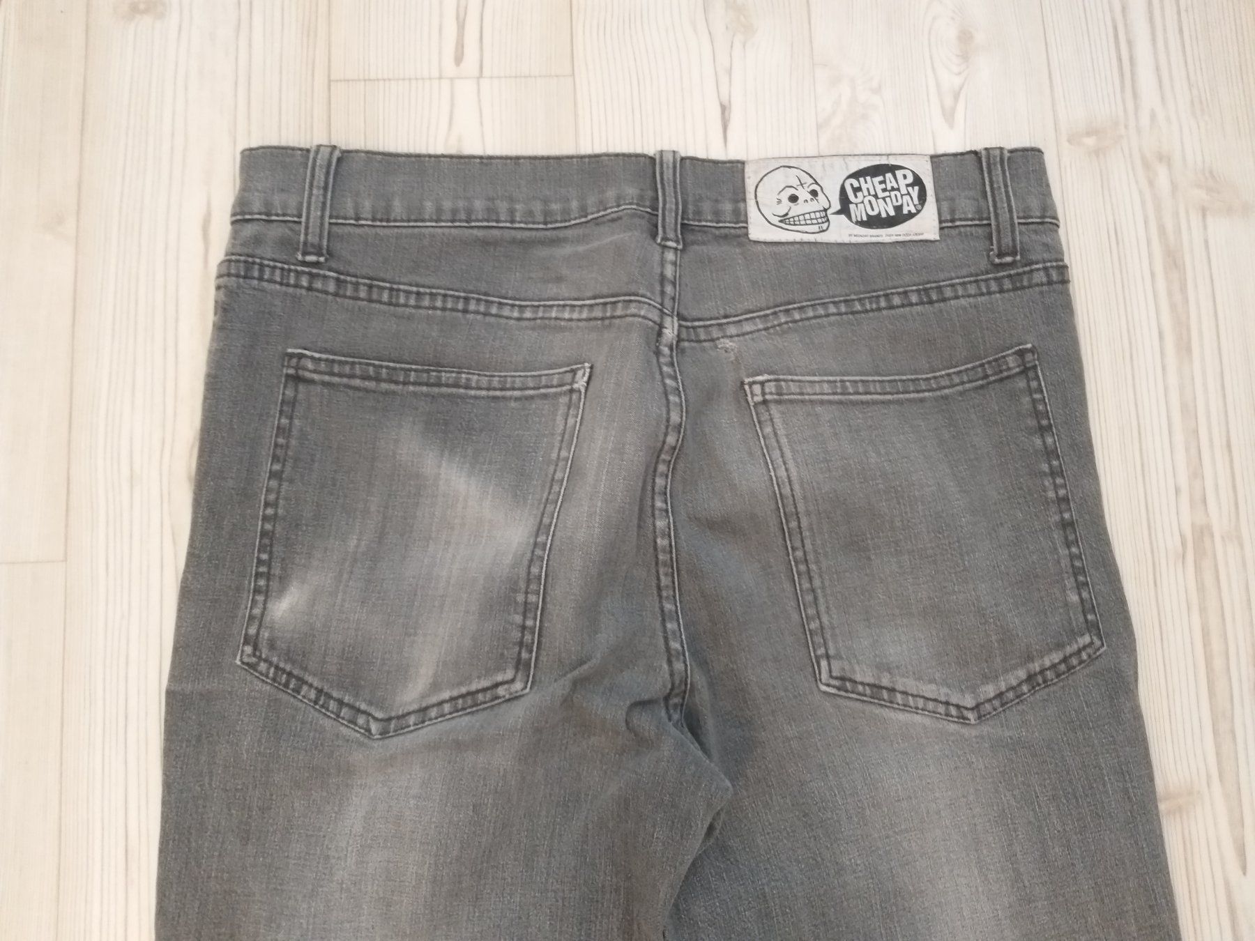 Jeans: CHEAP MONDAY  Jeans  Taille / Grosse W 33 L 32..... – Gebraucht aus Cossonay-ville von Super-Price-Quality 4