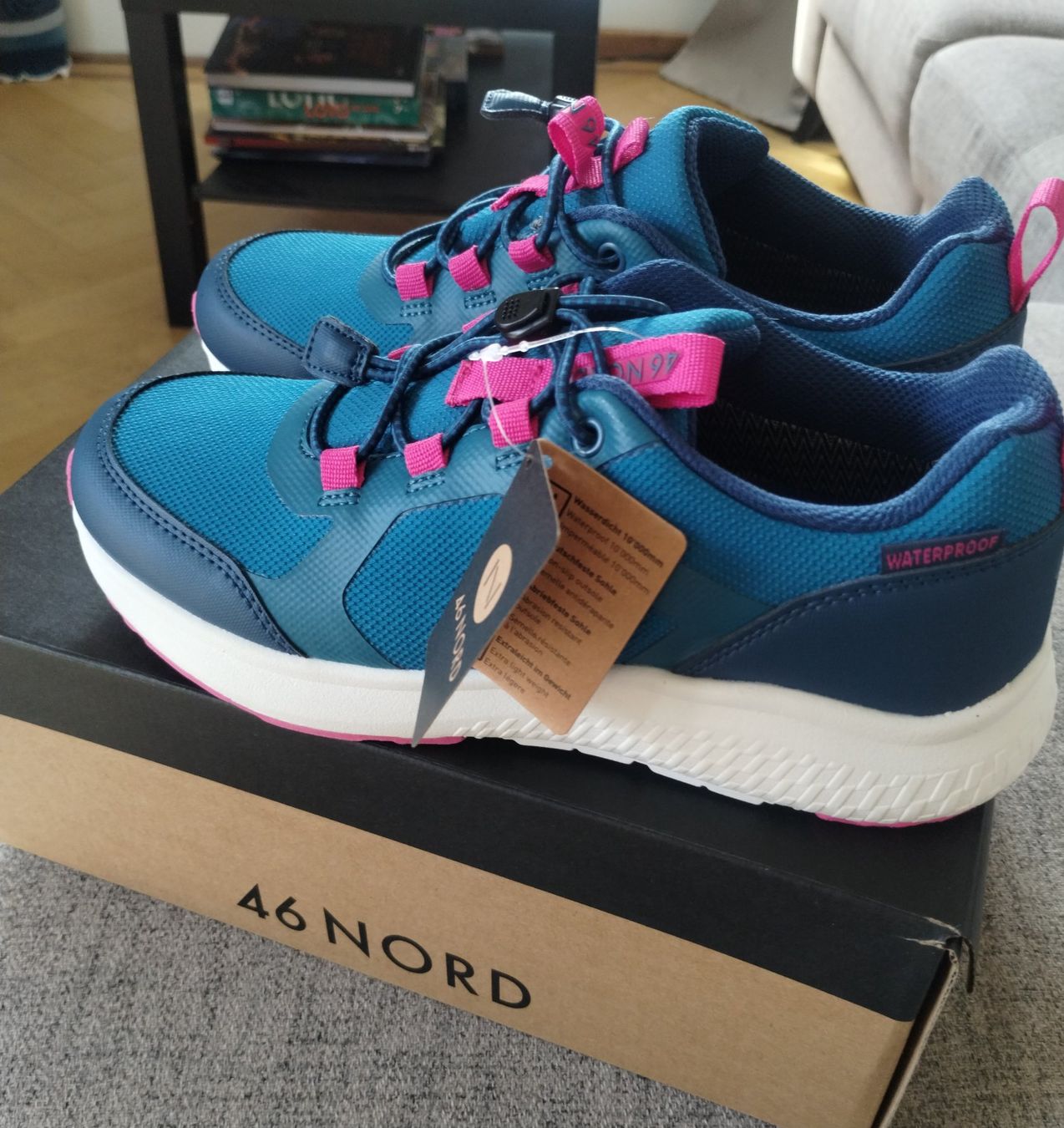 46 Nord Herrenschuhe: 46 Nord taille 37 – Neu und originalverpackt aus Lausanne von Martinucci