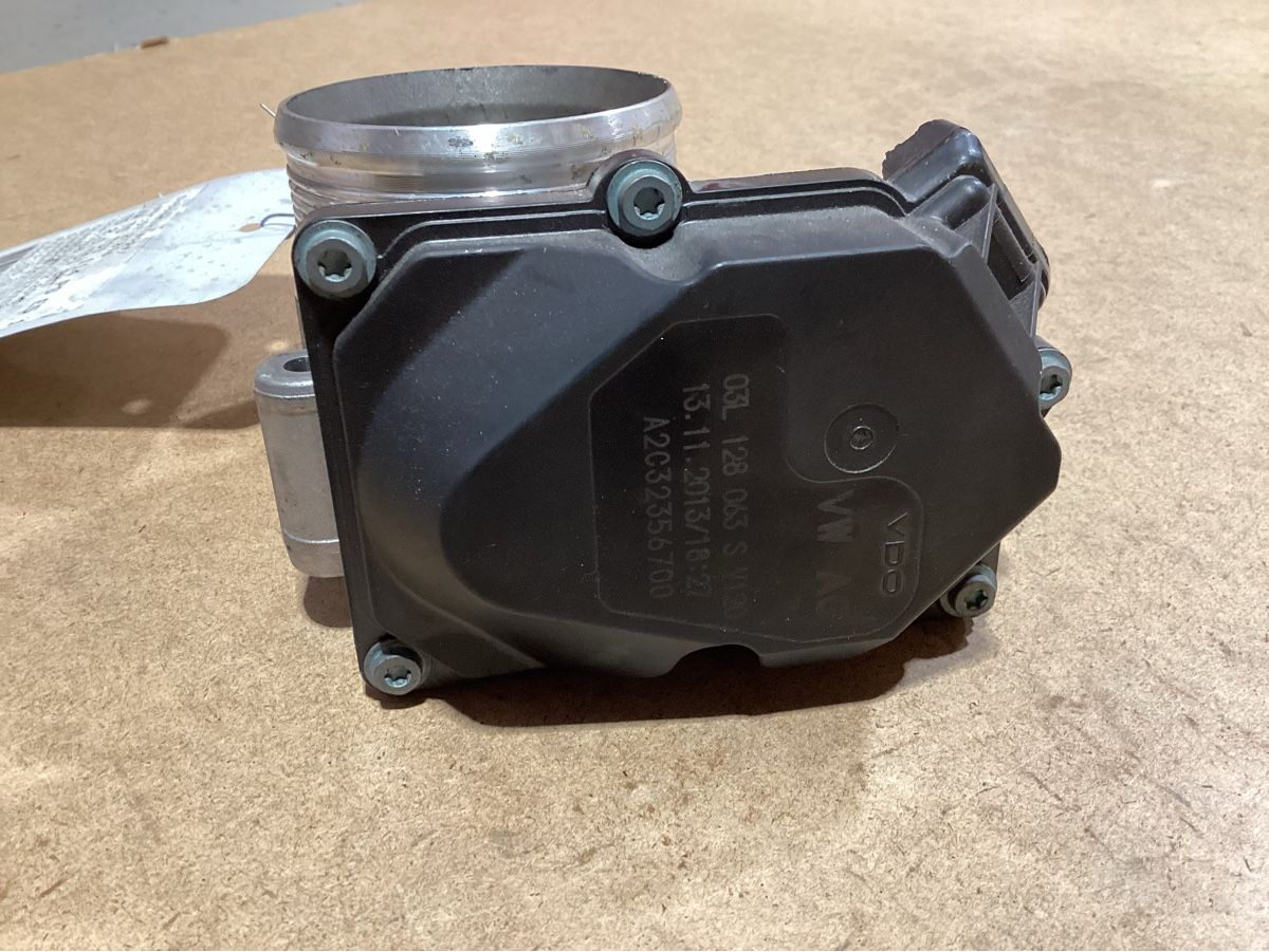 VW Alle Autoersatzteile: Drosselklappe zu VW T5 114 PS E5 2.0 TDI BMT – Gebraucht aus Reichenburg von T864RX 1