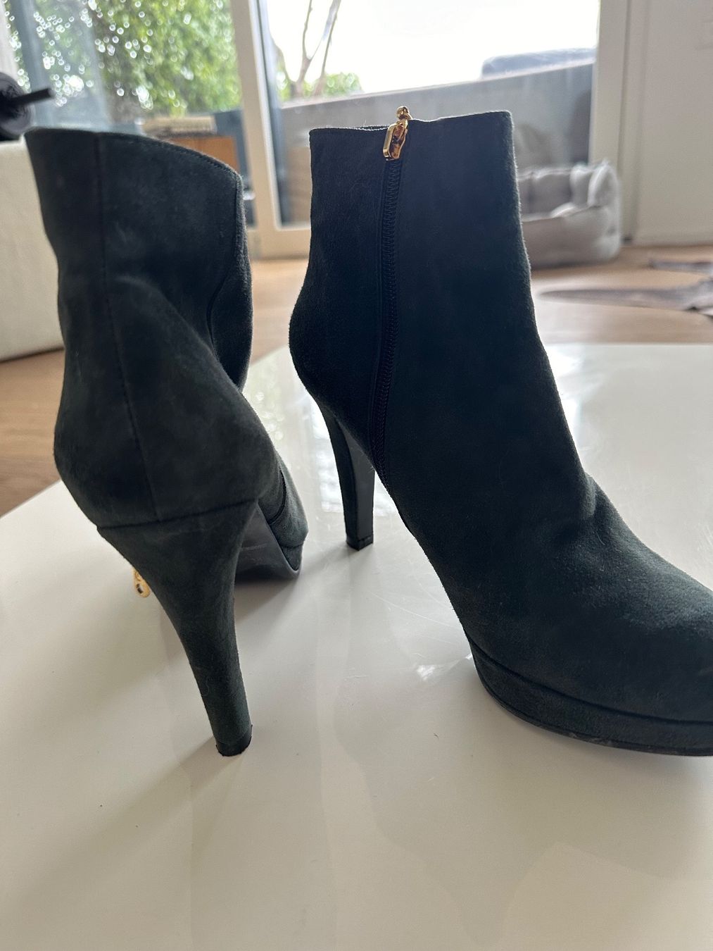 Scarpe da donna: Wildleder Stiefeletten – Usato da Zürich venduto da sommer121 2