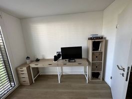 2x Büro Tisch (einzeln auch möglich 25.- chf pro Stück) 
