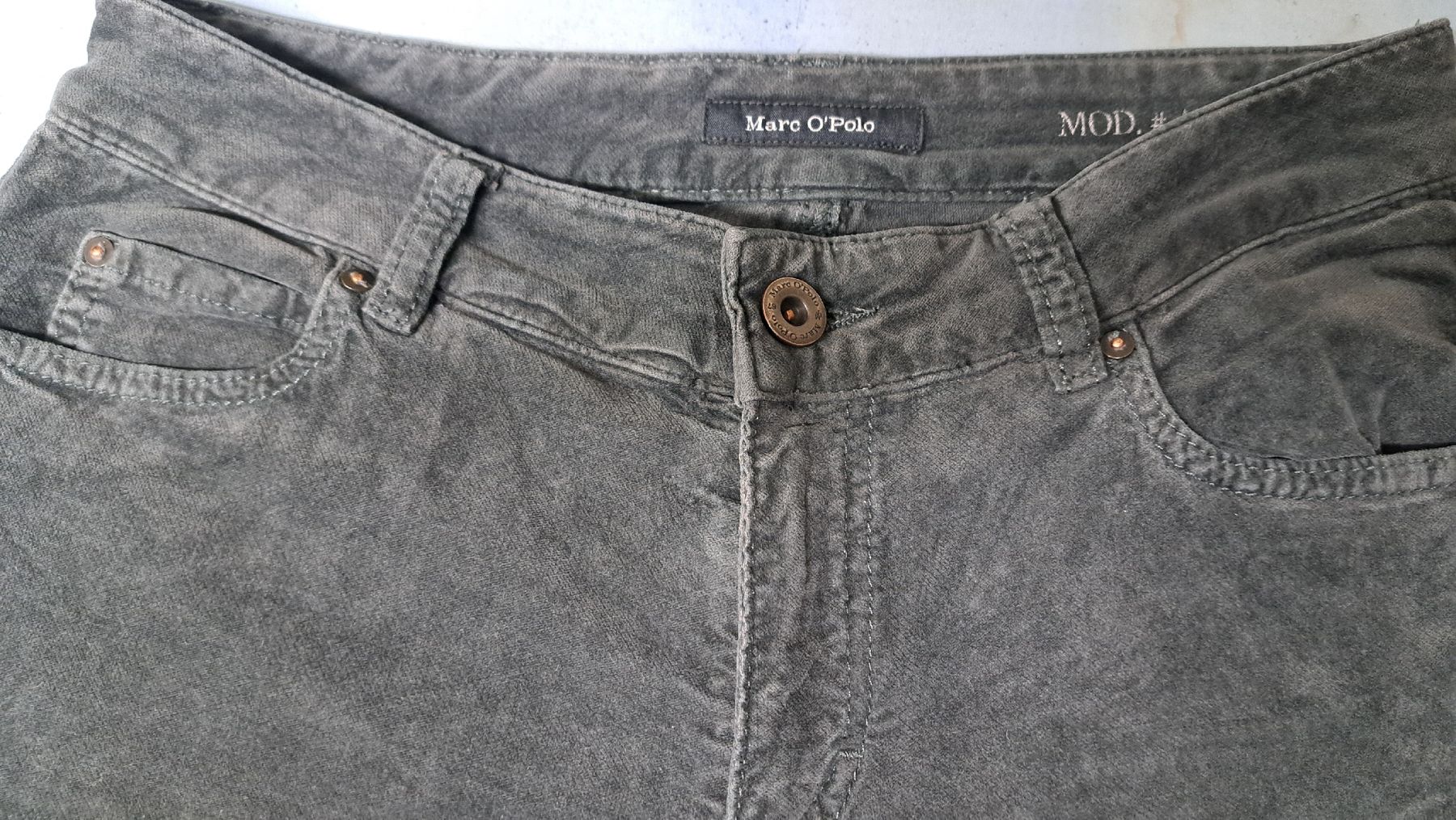 Marc O'Polo Pantaloni: Hose Samt Marco polo Gr 27 graugrün – Usato da Zofingen venduto da Gabe0815 4