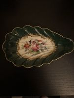 Plat décoratif en porcelaine peinte à la main - Mehun, Franc