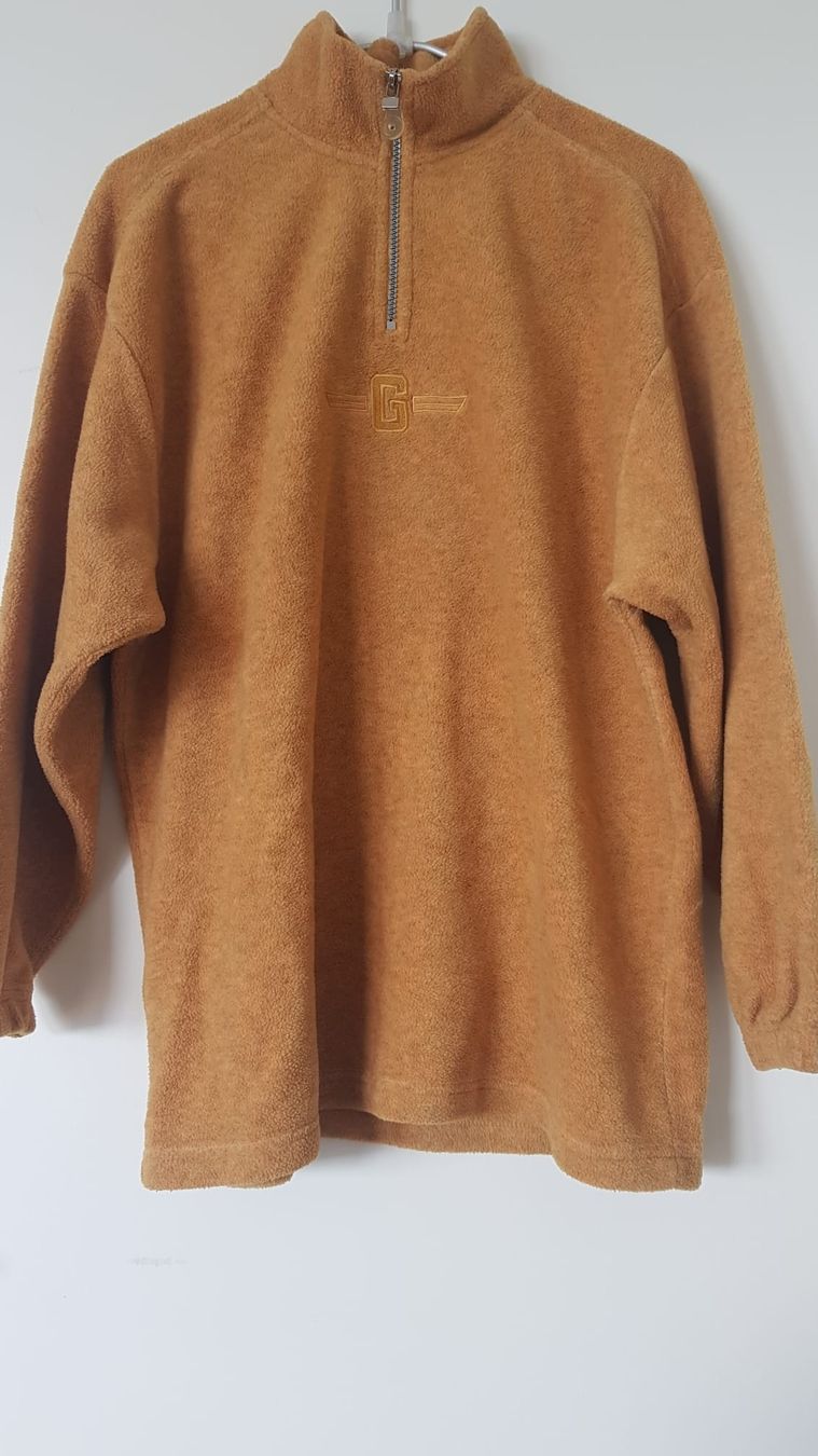 Maglioni & Felpe: Garry Fleece Pullover – Usato da Holzhäusern ZG venduto da lea1989