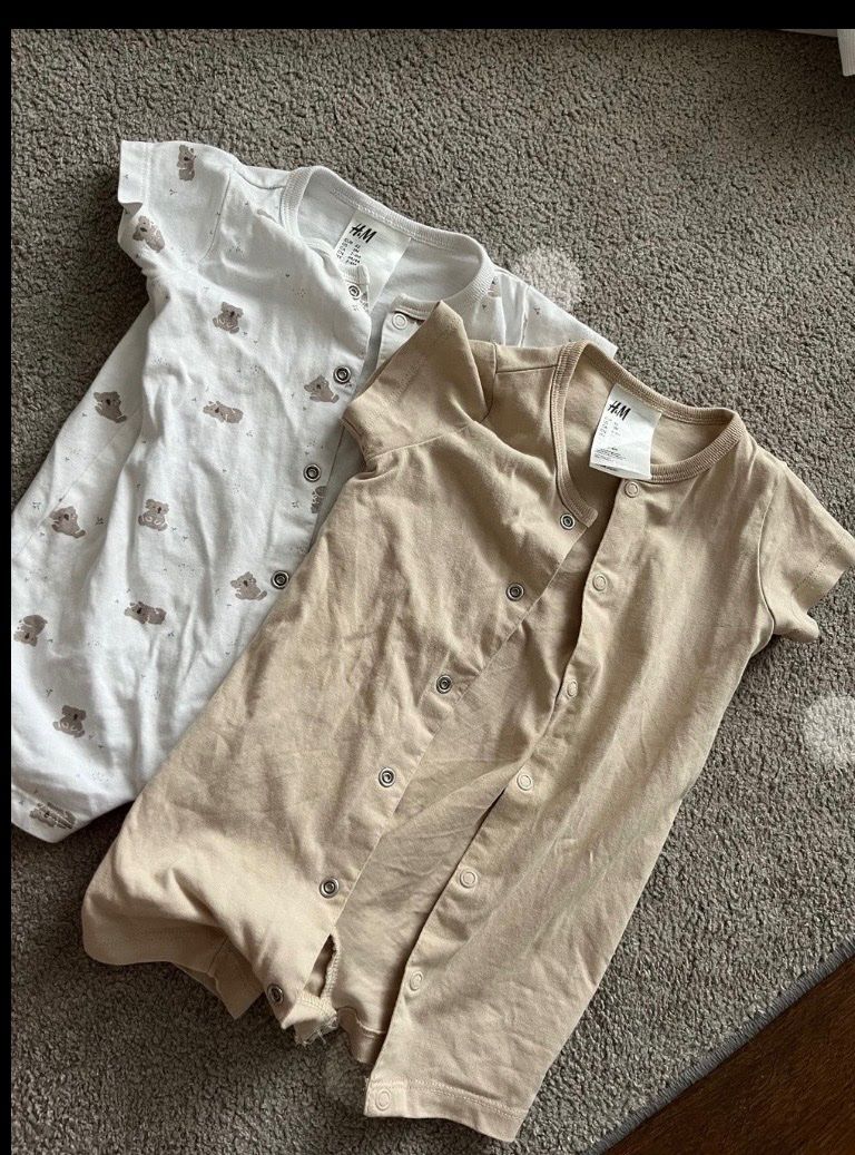 H&M Pyjamas & Ähnliches: Strampler Kurzarm 62 – Gebraucht aus Ittenthal von Lorinakuprecht0