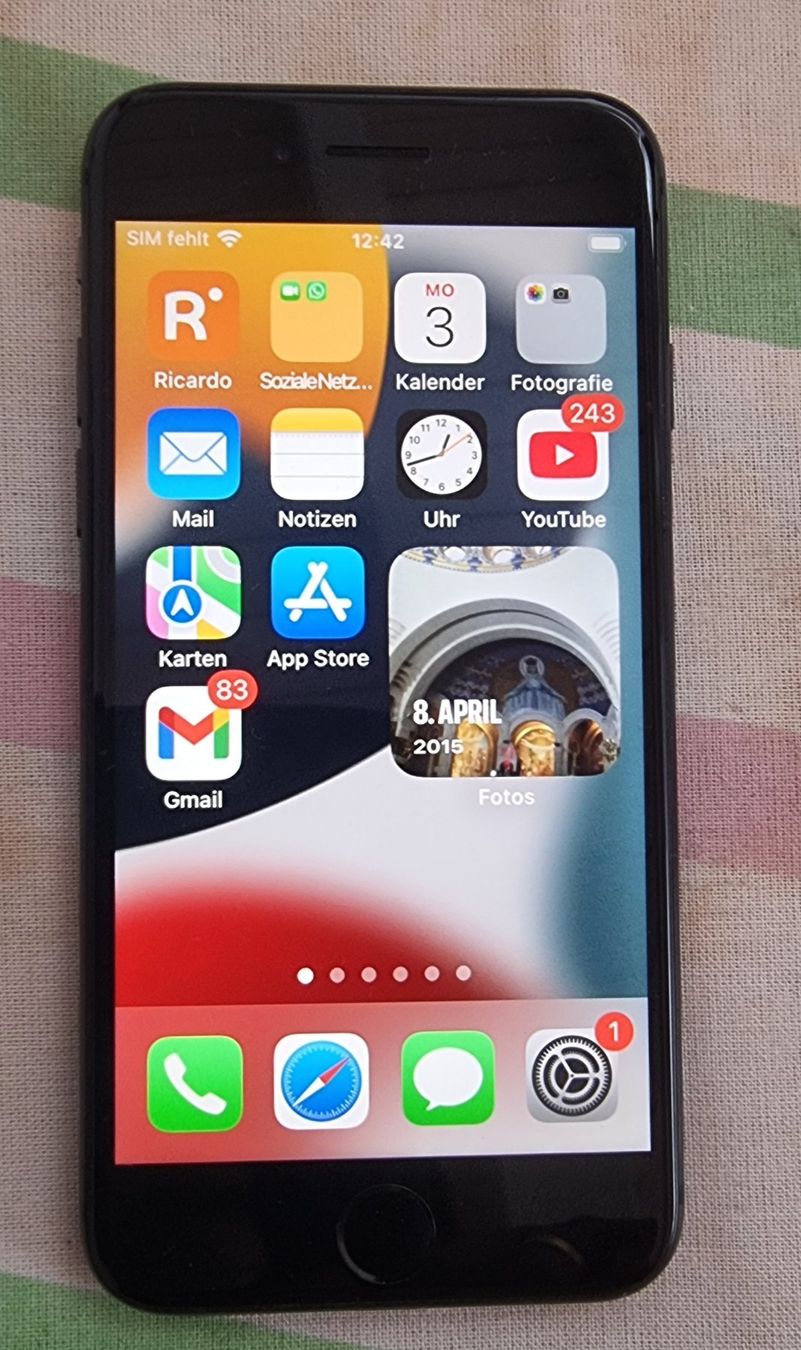 Apple Handys / Smartphones: iPhone 8 schwarz Sehr guter Zustand – Gebraucht aus Oberburg von Audi-Q5 1
