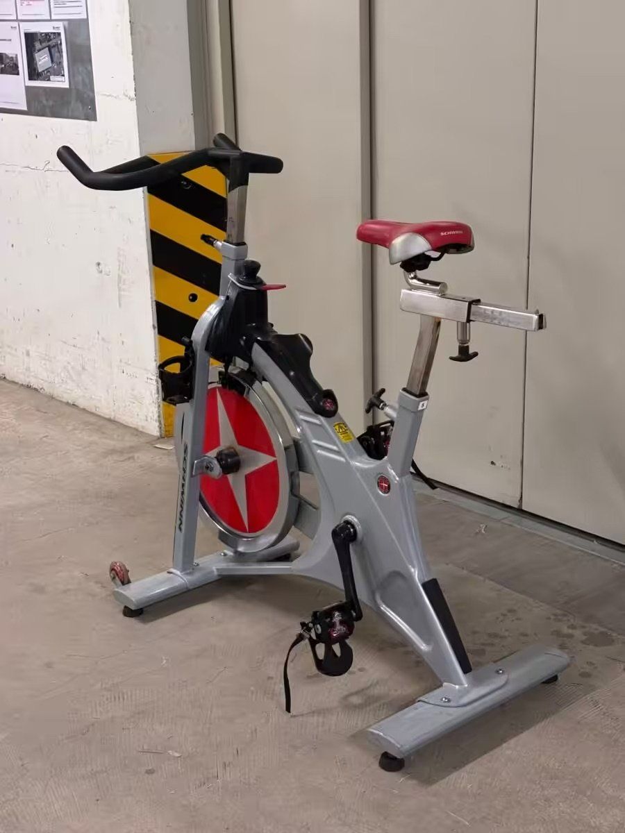 Schwinn Hometrainer: Occasion Schwinn Spinning Bike Evolution – Usato da Liestal venduto da FitCom 2