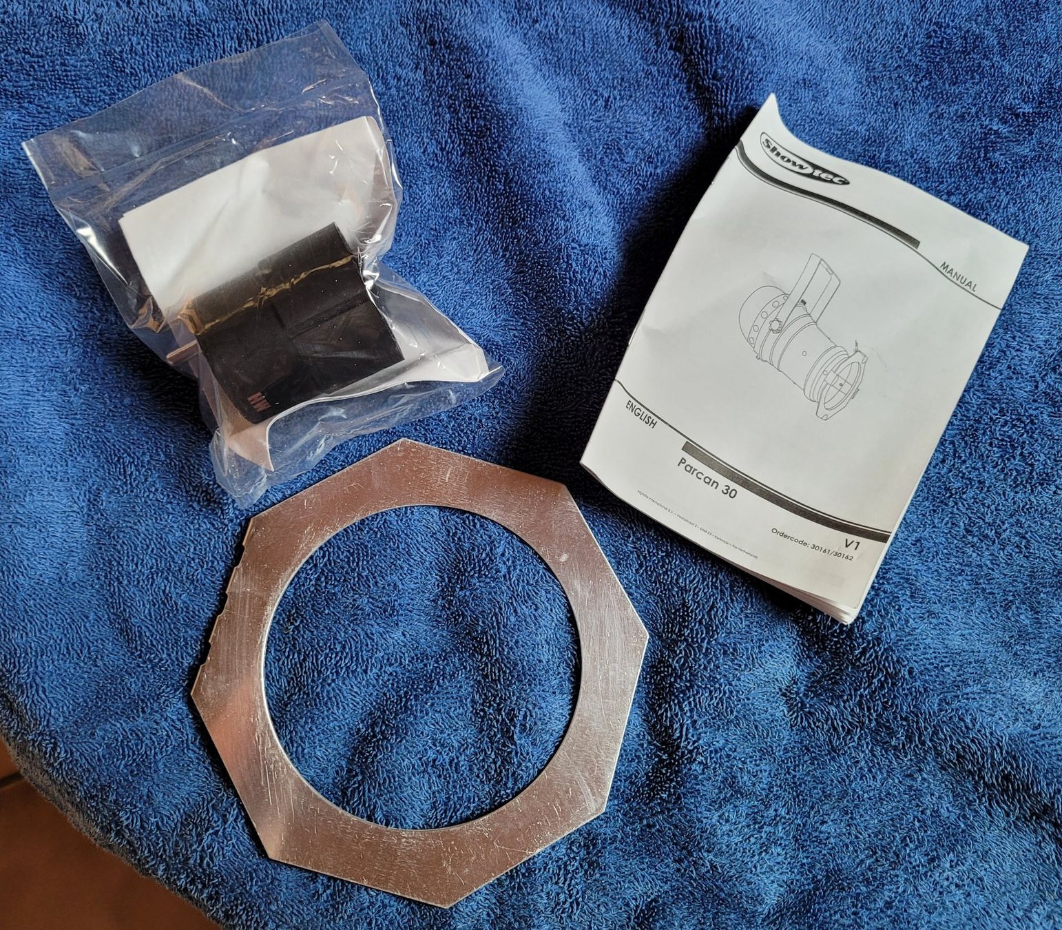 Showtec Lampade: 2 Halogenscheinwerfer – Nuovo e nell'imballaggio originale da Lufingen venduto da parabolica 4