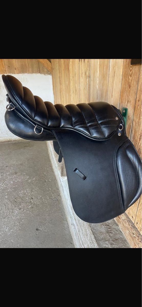 Selle & Accessori: Trekking Sattel 18 Zoll black – Nuovo (secondo la descrizione) da Hombrechtikon venduto da Anton1669