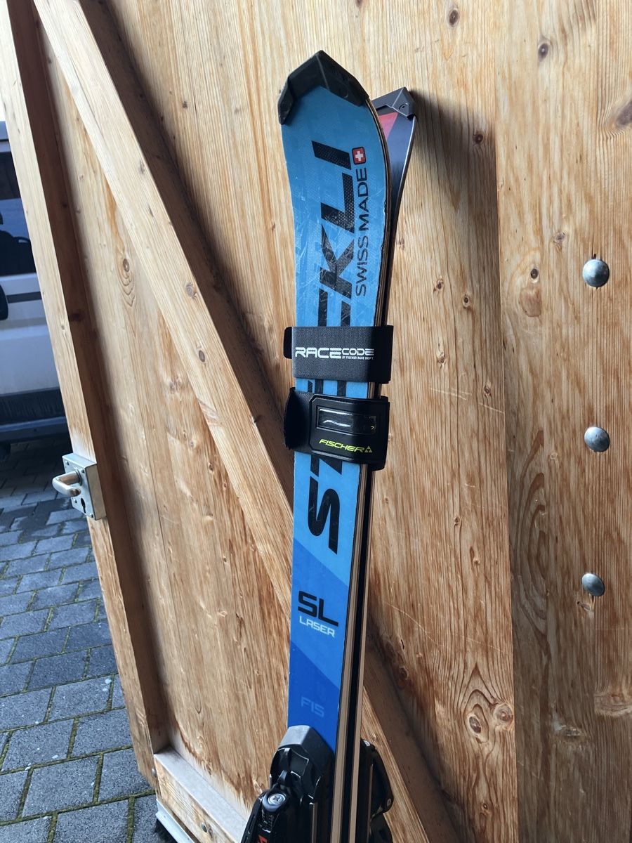 Stöckli Sci: Stöckli Slalom FIS 160cm – Usato da Bertschikon venduto da tonikissling