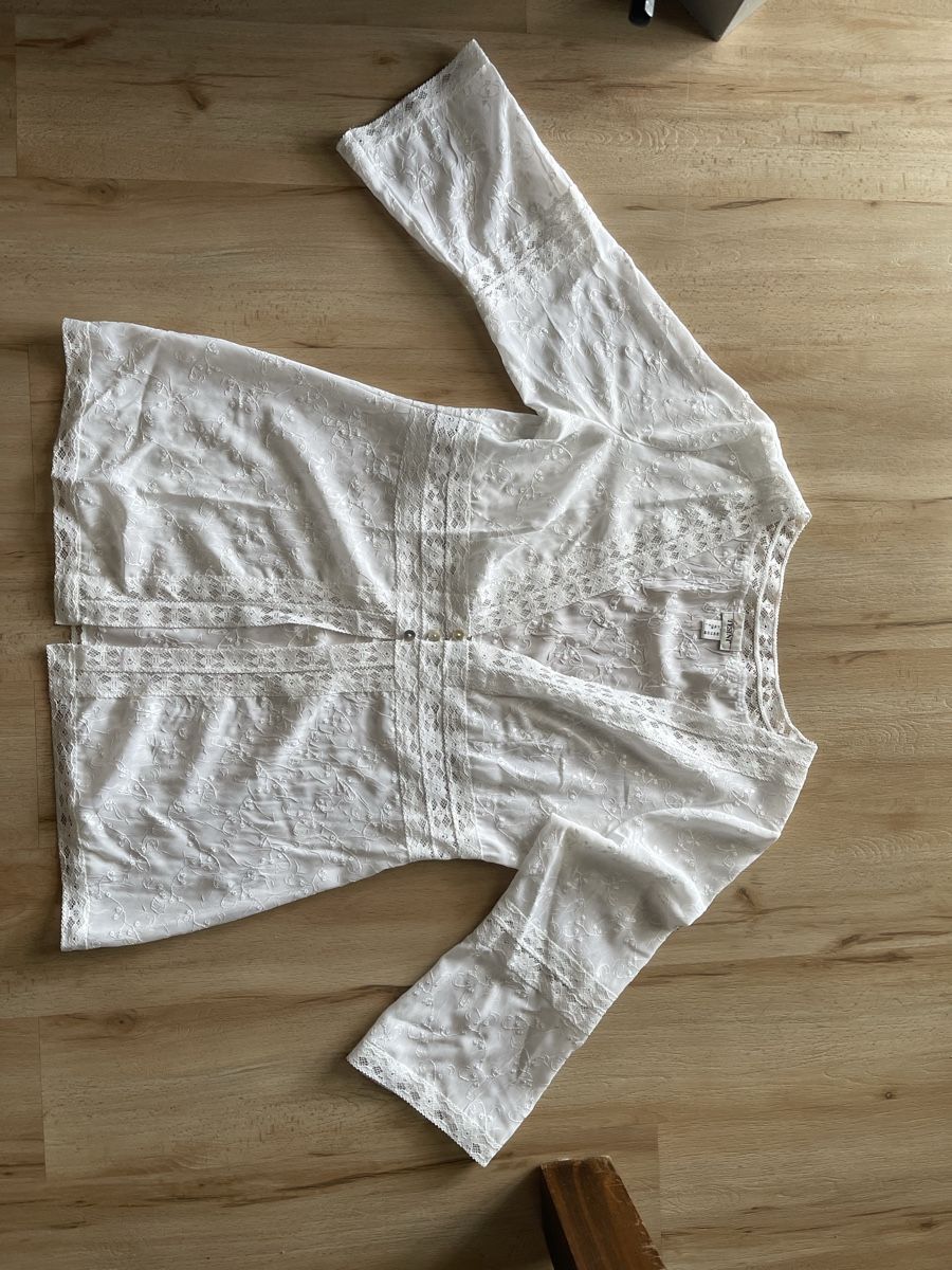 Tuniche: Blouse blanche dentelle Lino Tesini taille 40 NEUVE  – Nuovo (secondo la descrizione) da Kloten venduto da Vermicelles 5