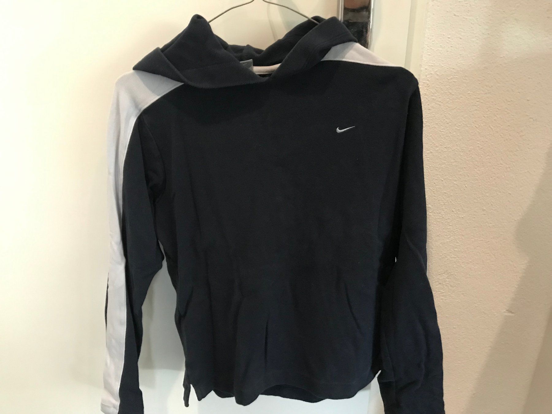 Nike Maglioni & Felpe: Nike Sweatshirt – Usato da Zumikon venduto da Uranus88