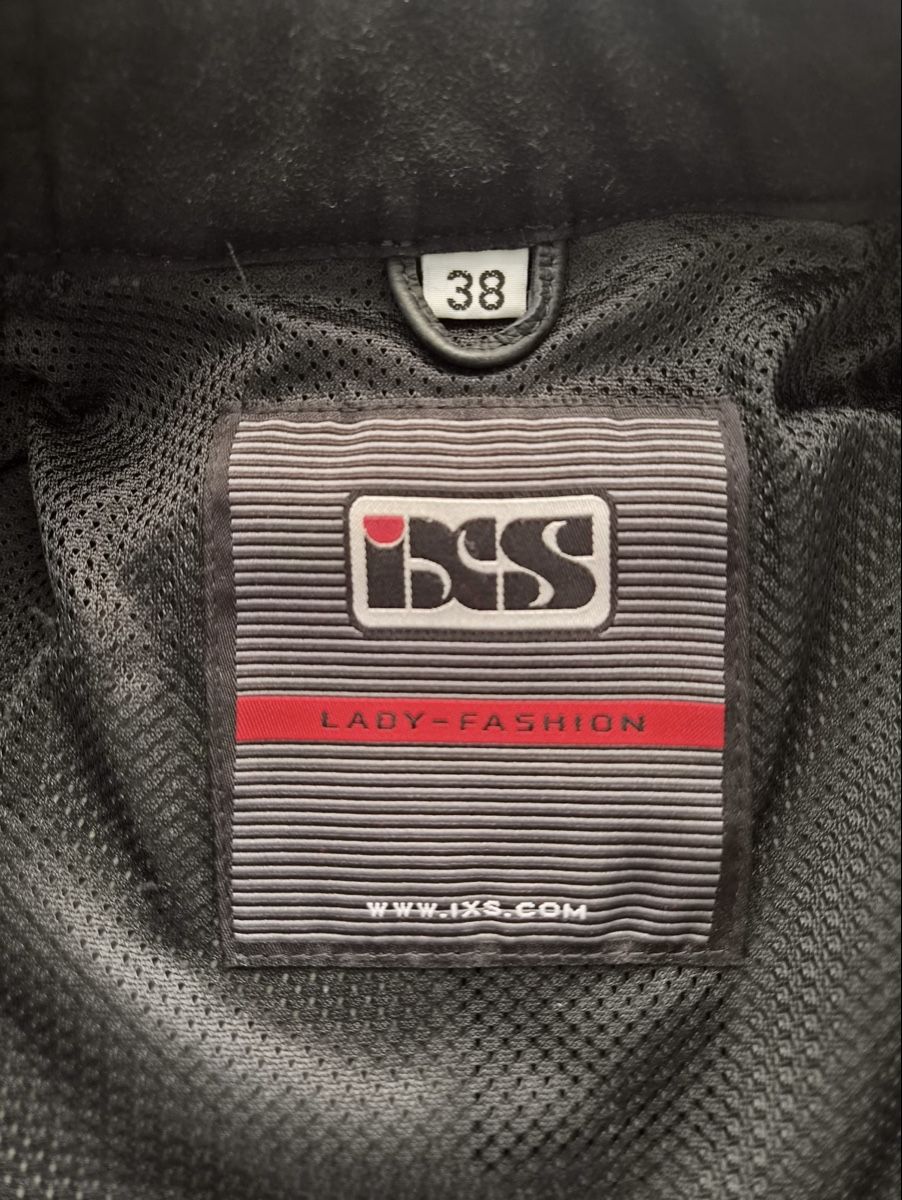 IXS Giacche: IXS Damen Motorrad Lederjacke – Usato da Zürich venduto da dercronk 2