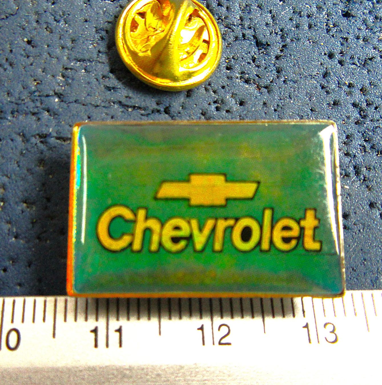 Chevrolet Placchette & Badge: CHEVROLET AUTO LOGO PIN VINTAGE – Usato da Ettingen venduto da Hausi4711