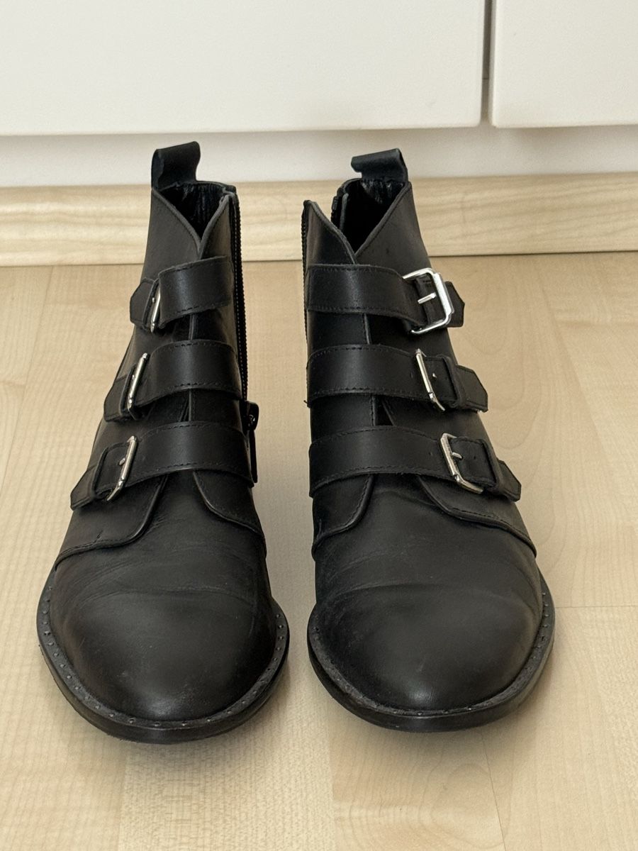Navyboot Scarpe da donna: Schwarze Navyboot Leder-Stiefeletten – Usato da Neerach venduto da lar_tkp2
