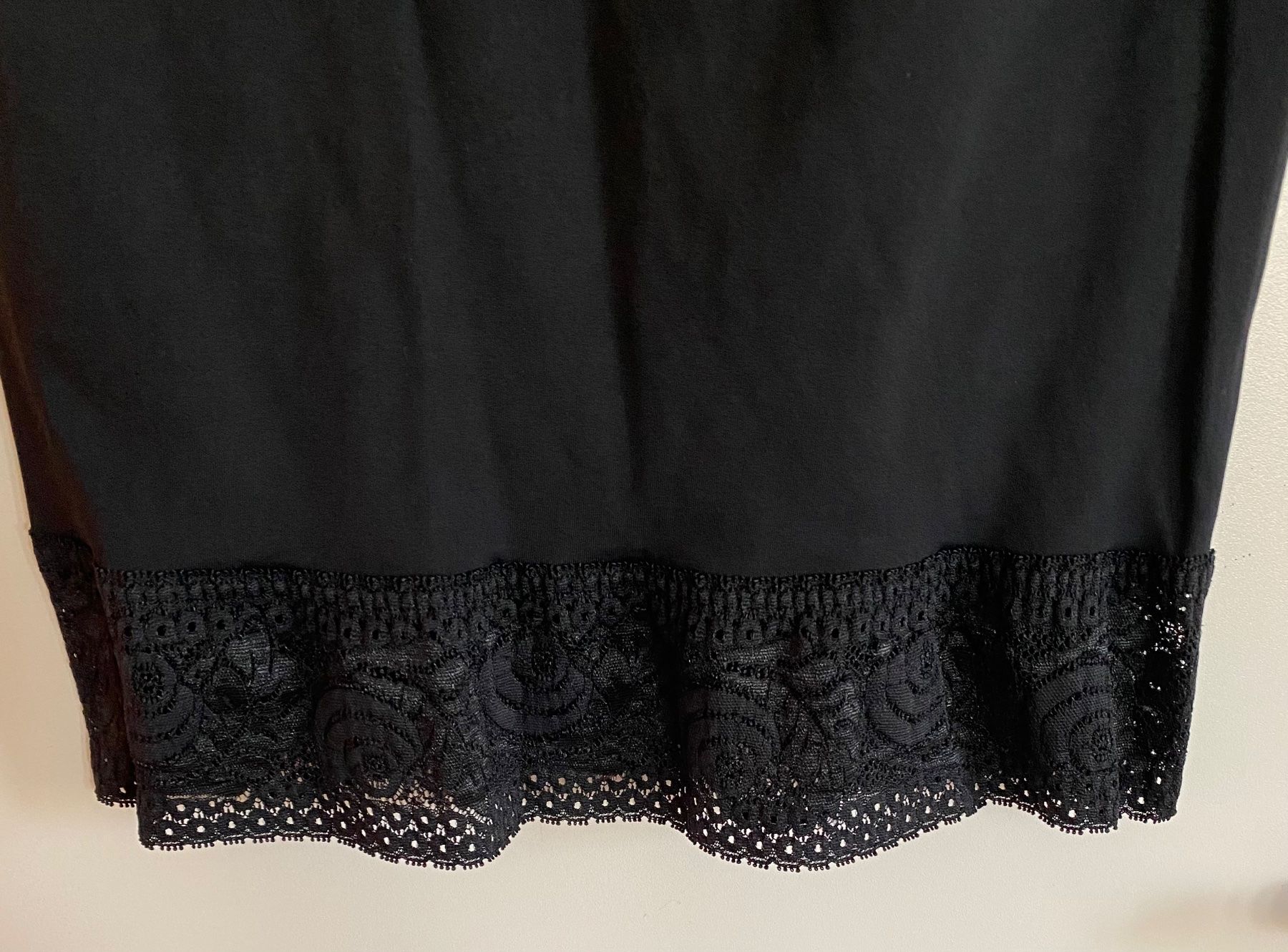 Ellen Amber Altra biancheria intima: Schwarzes Unterkleid mit Spitze - Shapewear – Usato da Zürich venduto da Maria2021 4