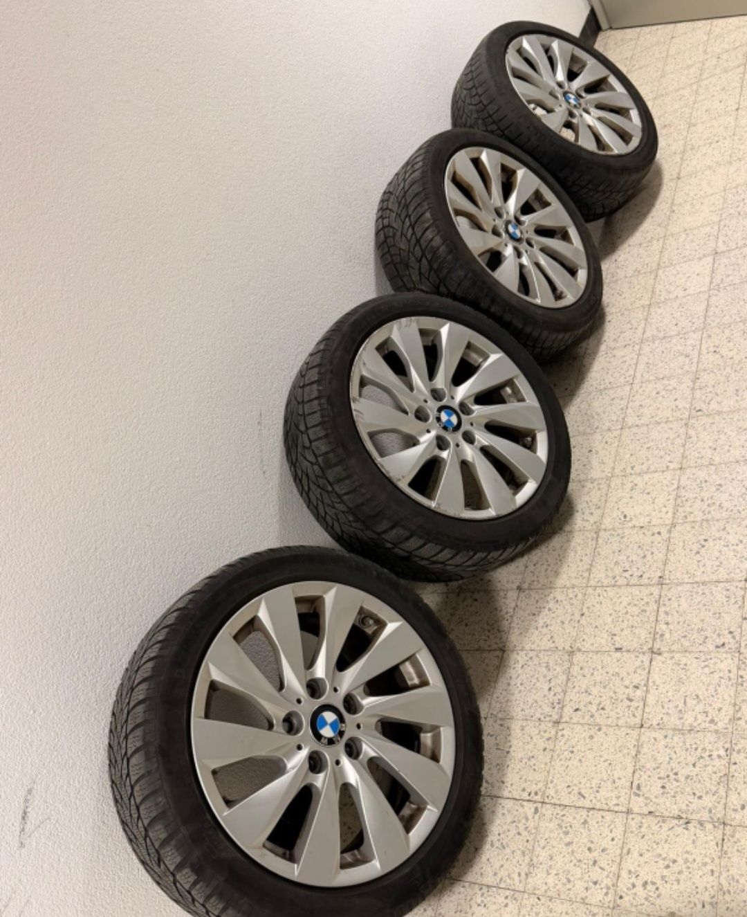 BMW Pneus & Kompletträder: roues 225/45/17 – Gebraucht aus La Chaux-de-Fonds von Ric_m628 1