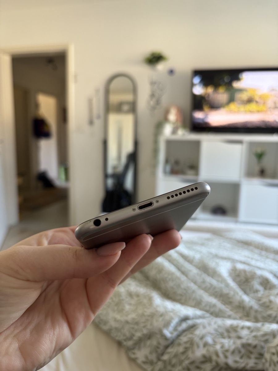 Apple Handys / Smartphones: iPhone 6s Plus gris sidéral  – Gebraucht aus Moutier von bcass24 4