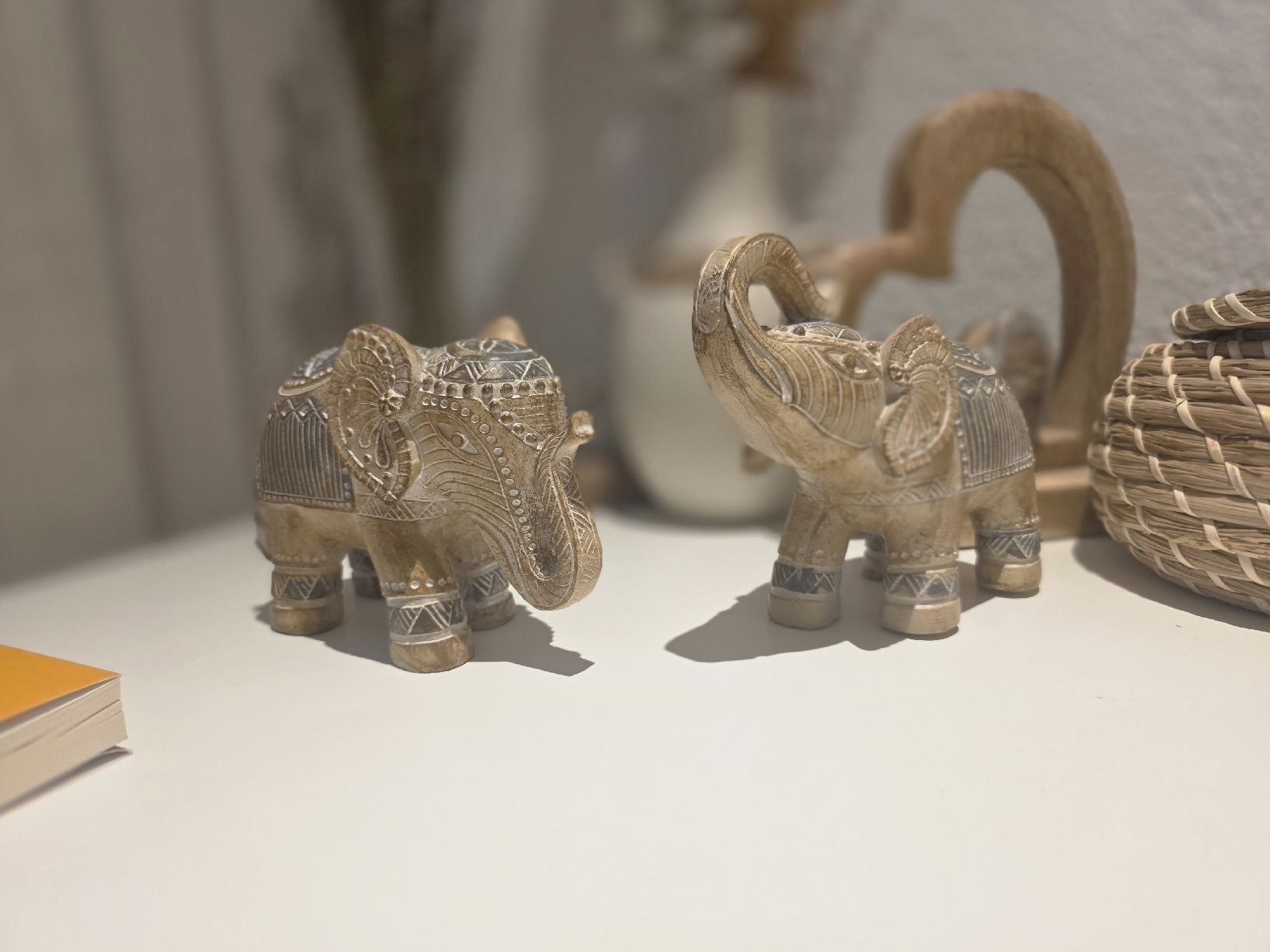 Statuette: 2 Deko-Elefanten, Vintage Look – Usato da Klosters venduto da Sniggels