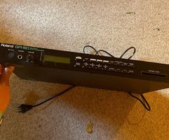 Roland GR 50 guitar synthesizer