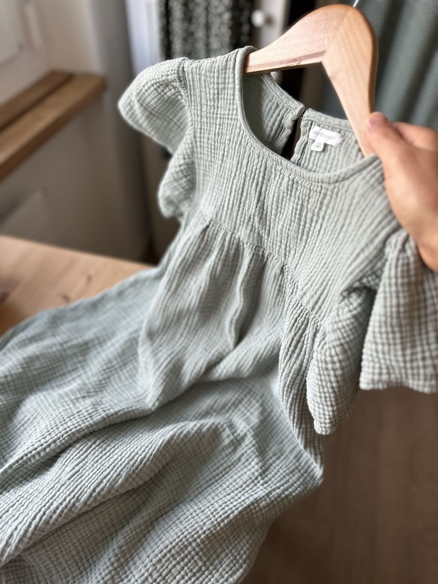 Robes et jupes: Mädchenkleid – D'occasion à Ettingen par rah_xgy9 4