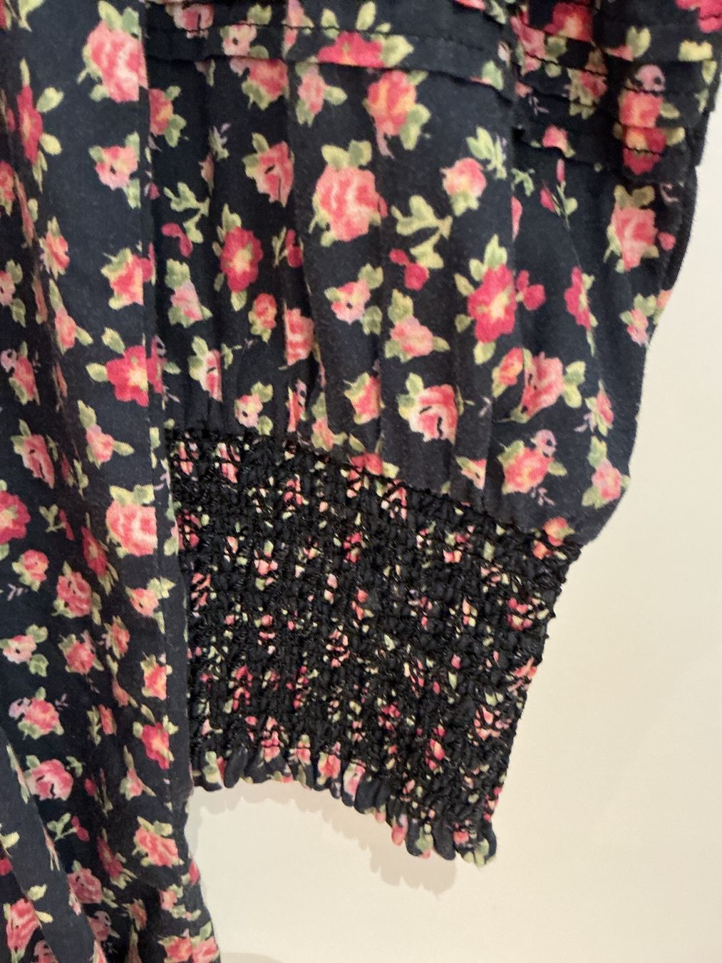 Camicette: Wunderschöne Bluse mit Rosenmuster – Usato da Triesen venduto da boston7 2